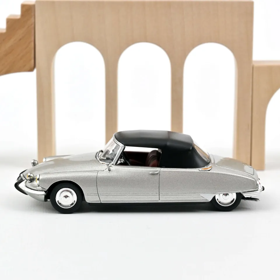norev-citro-n-ds-19-cabrio-1965-grigio-perla-modellino-auto-1-43 image 1