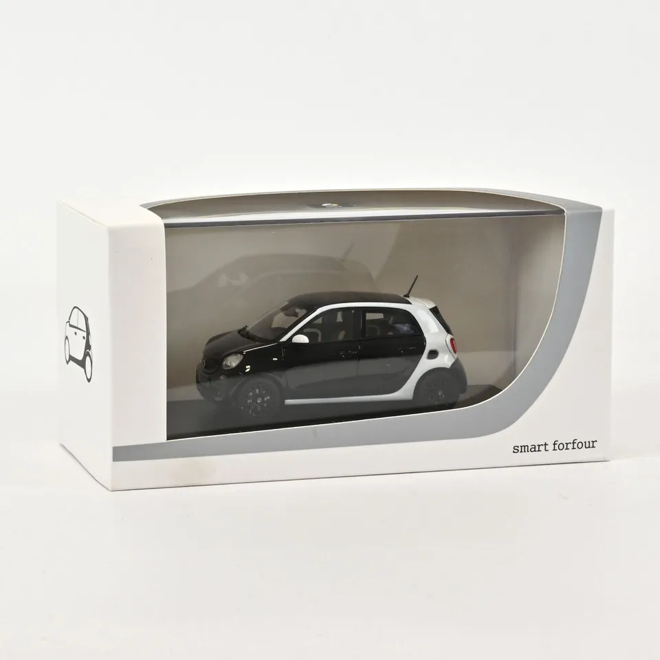 norev-smart-forfour-2015-modellino-auto-1-43-nero-bianco-2 image 1