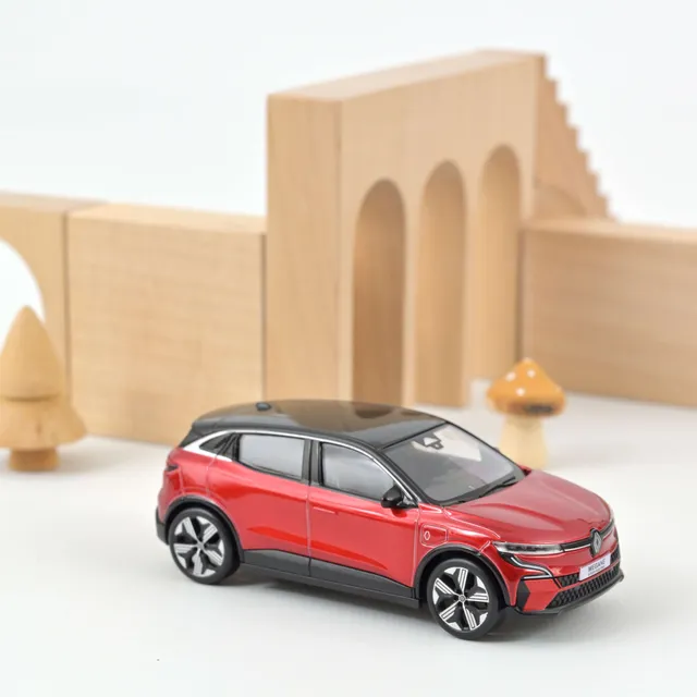 norev-renault-megane-e-tech-100-electric-2022-modellino-auto-1-43-rosso-fiamma-n image 1