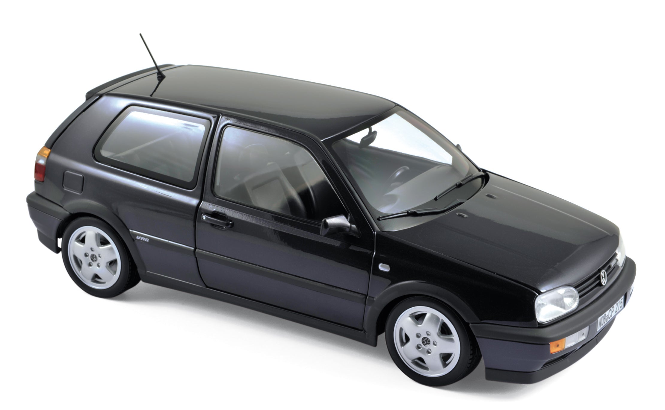 norev-vw-golf-vr6-1996-modellino-auto-1-18-viola-metallizzato image 1