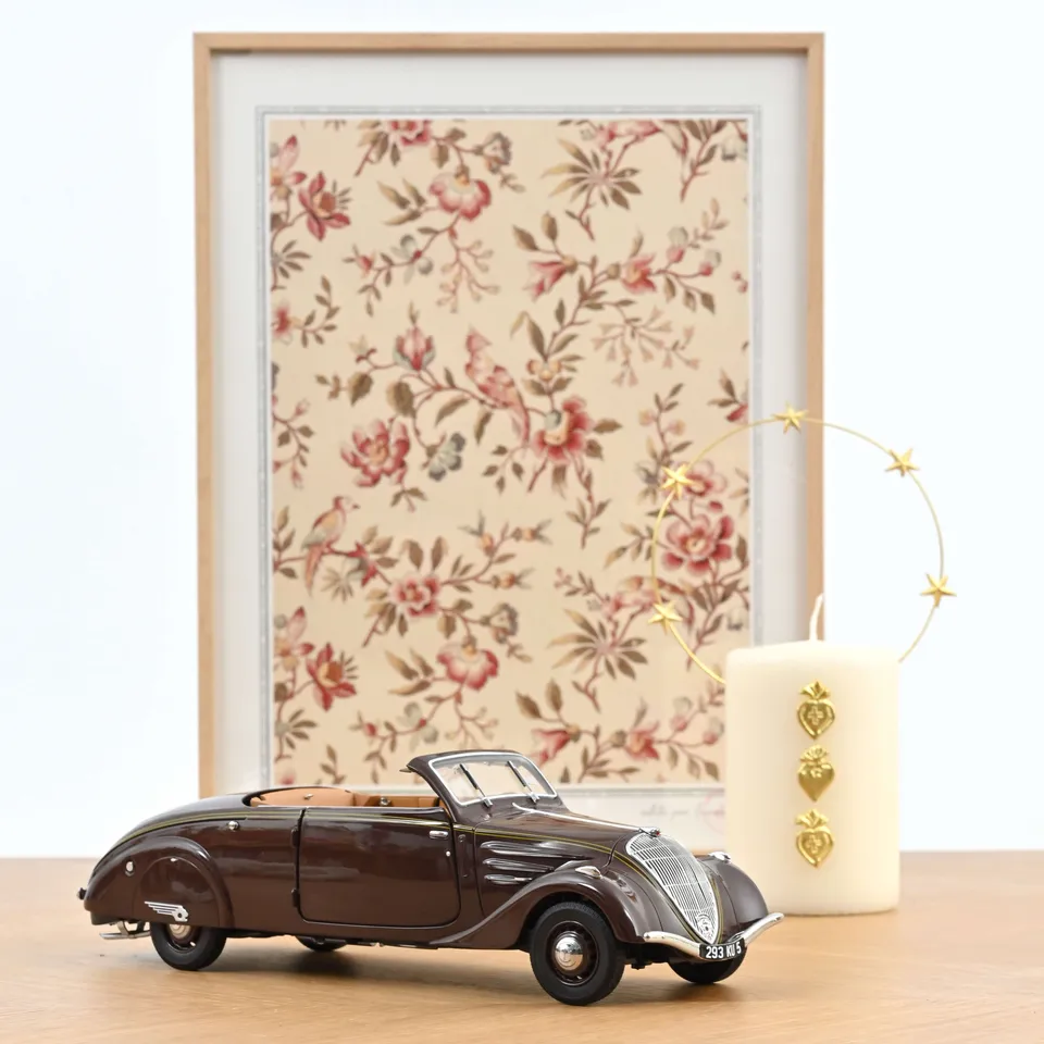 norev-peugeot-402-eclipse-1937-chocolat-cabrio-tetto-retrattile-1-18 image 1
