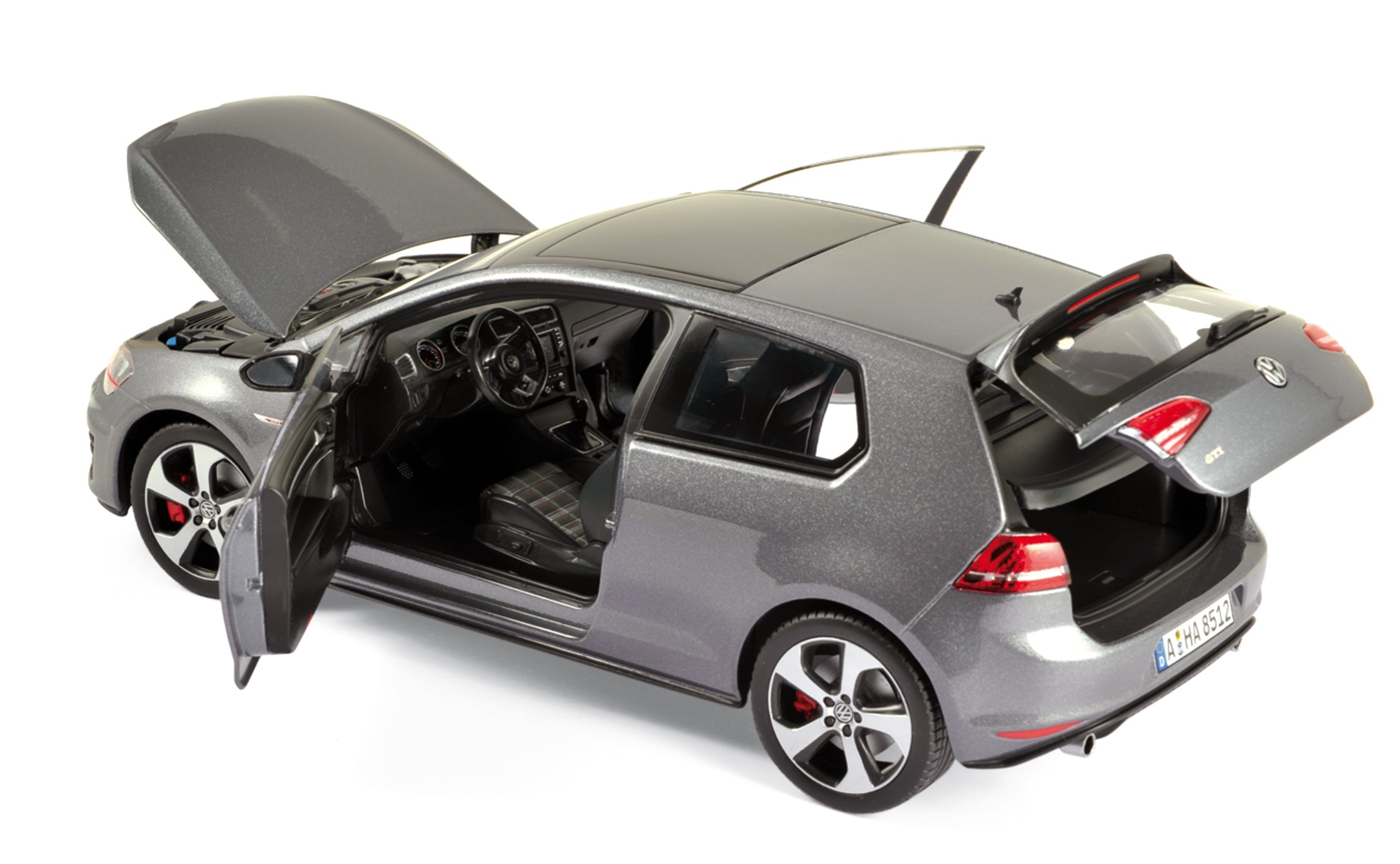 norev-vw-golf-gti-2013-grigio-acciaio-modellino-1-18 image 2