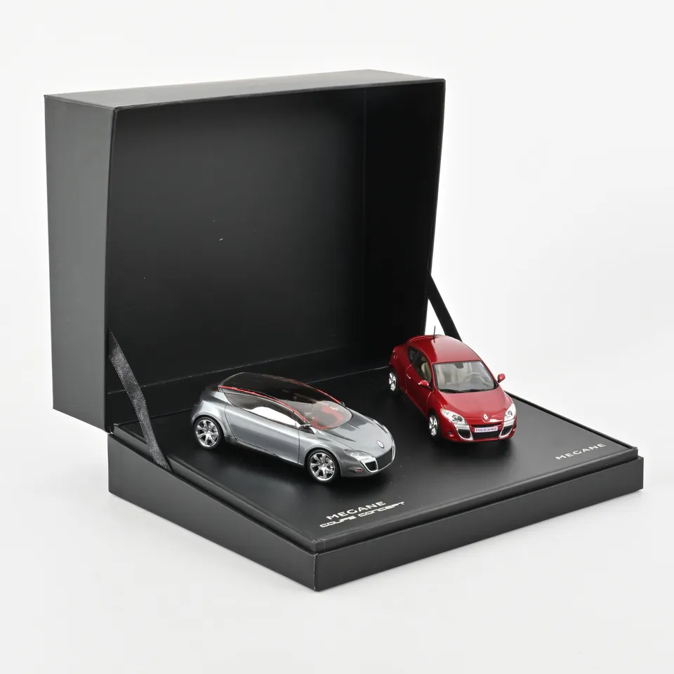 norev-cofanetto-renault-megane-cc-1-43-set-2-auto image 1