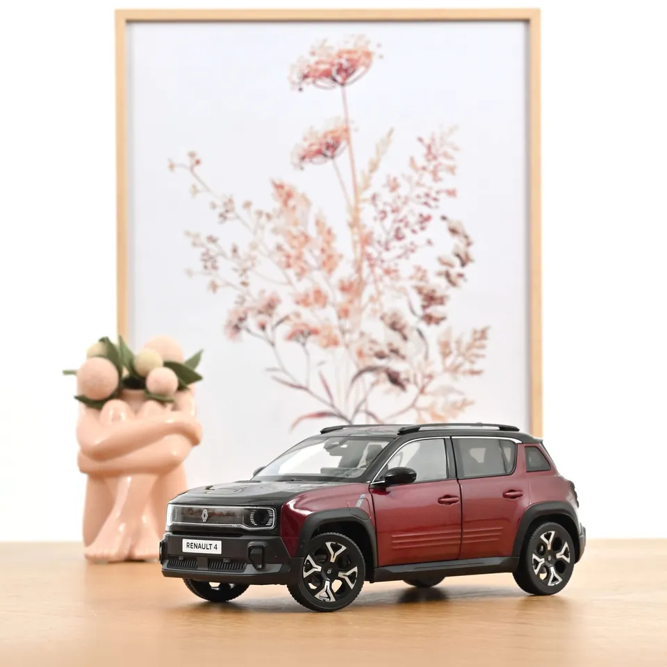 norev-renault-4-e-tech-lectrique-2025-rosso-carminio-1-18-serie-limitata-300-pez image 1