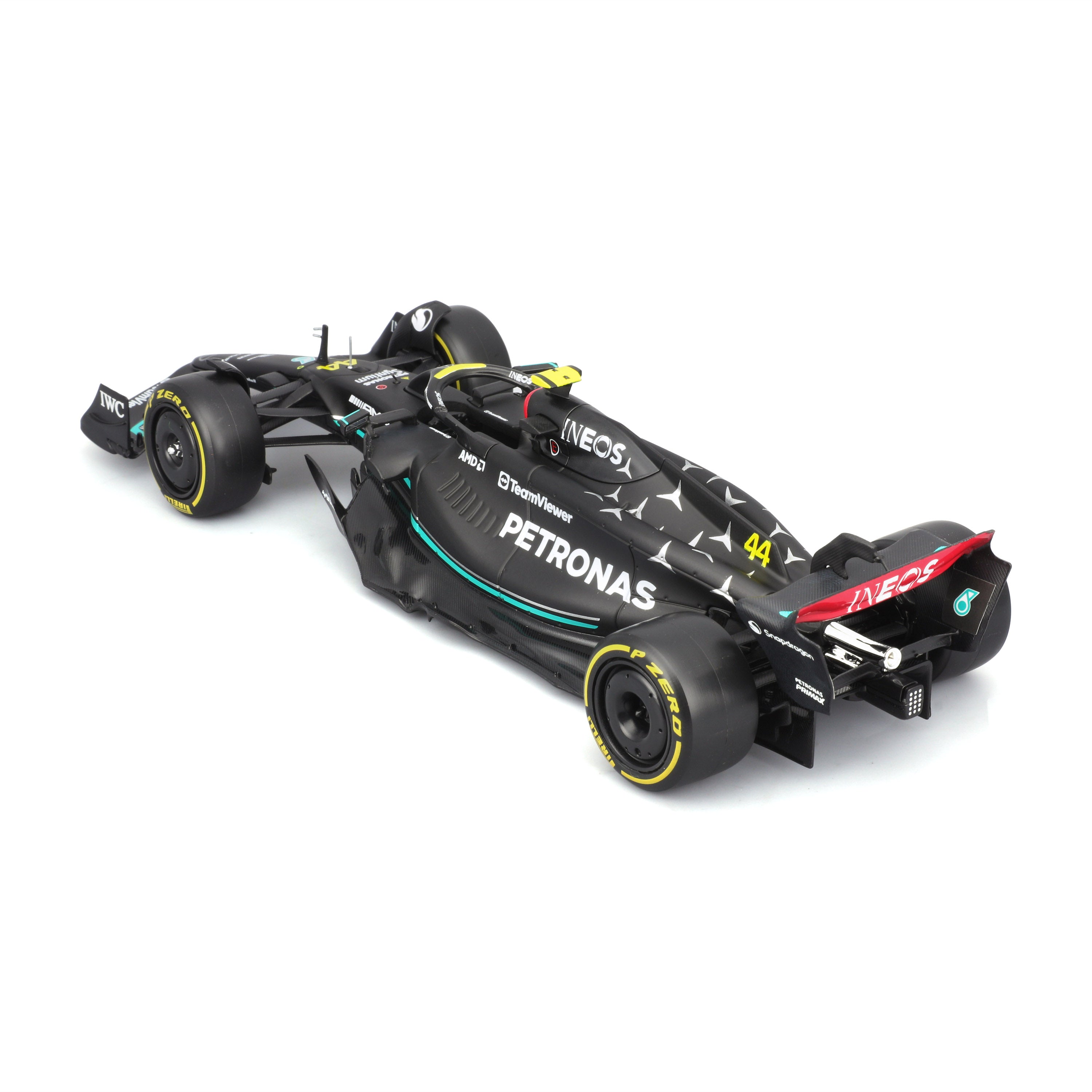 bburago-mercedes-w14-e-performance-44-lewis-hamilton-f1-2023-1-24-con-pilota image 4