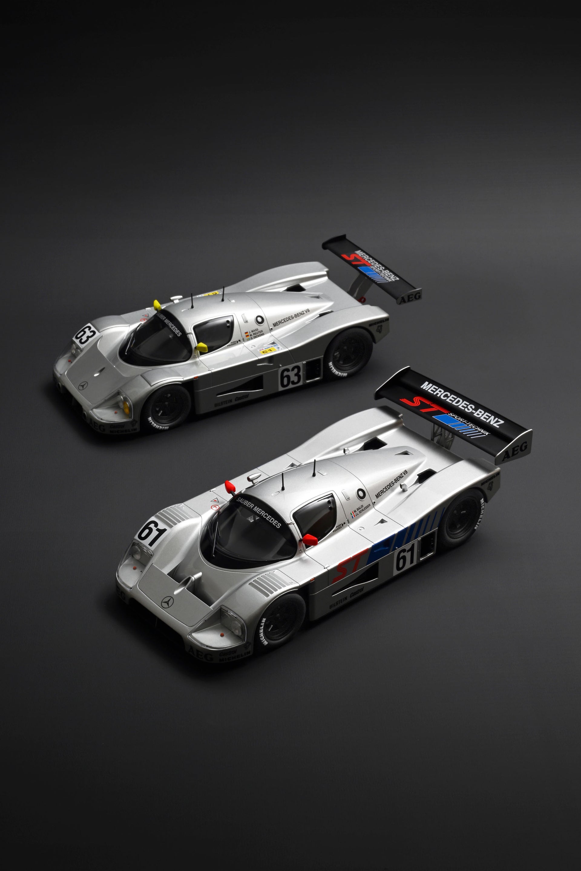 norev-sauber-mercedes-c9-1989-suzuka-winner-baldi-schlesser-modellino-auto-1-18 image 1