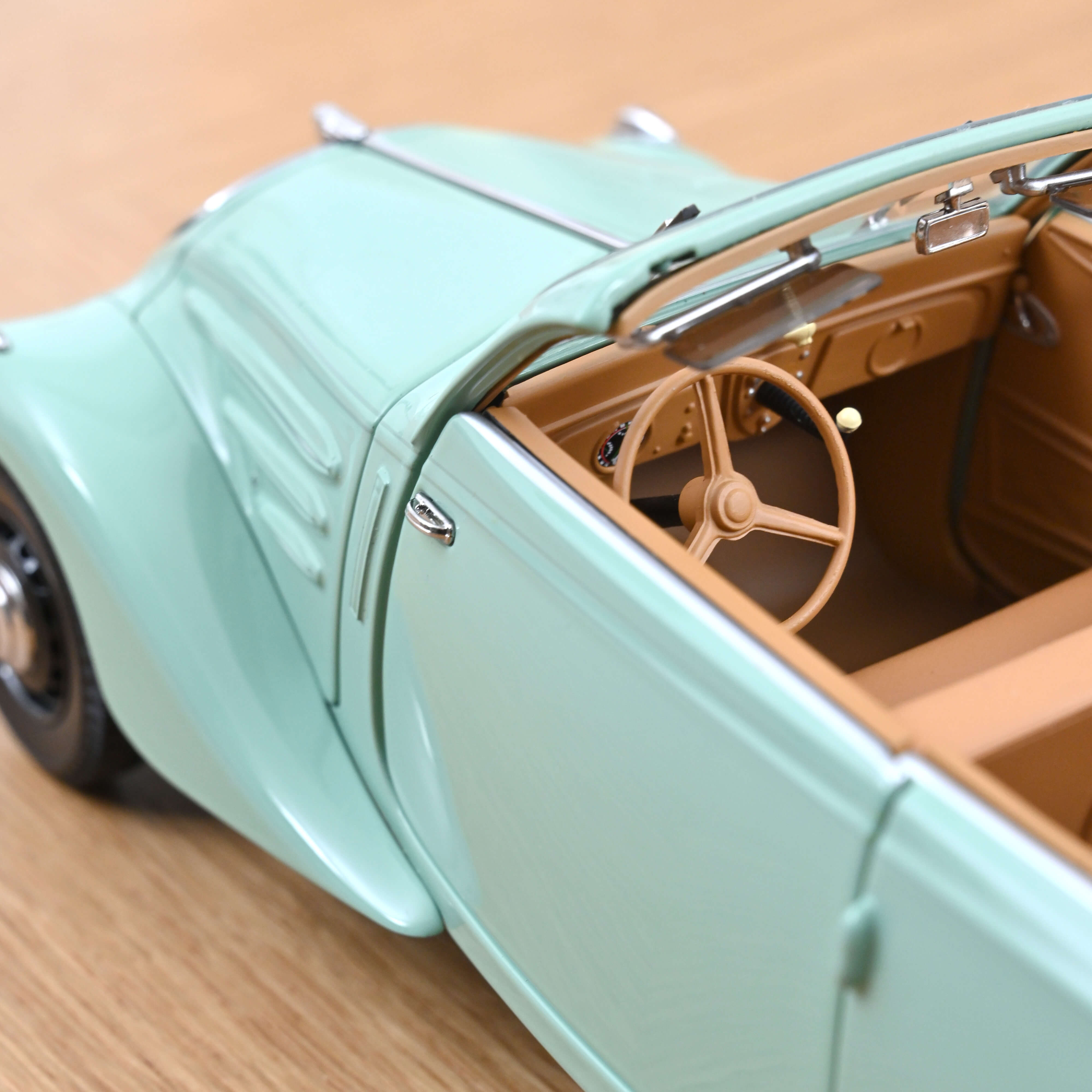 norev-peugeot-402-eclipse-1937-vert-1-18-serie-limitata-200-pezzi image 8