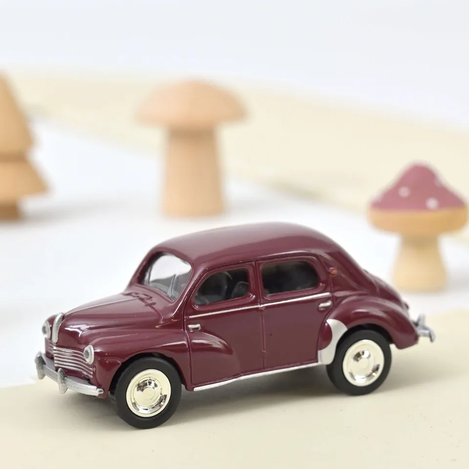 norev-renault-4cv-1950-1-54-minijet-bordeaux image 1