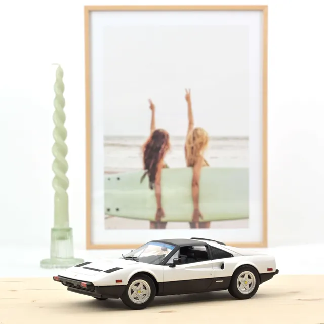 norev-ferrari-308-gts-1982-bianco-e-nero-1-18-modellino-auto-esclusiva-web-200-p image 1