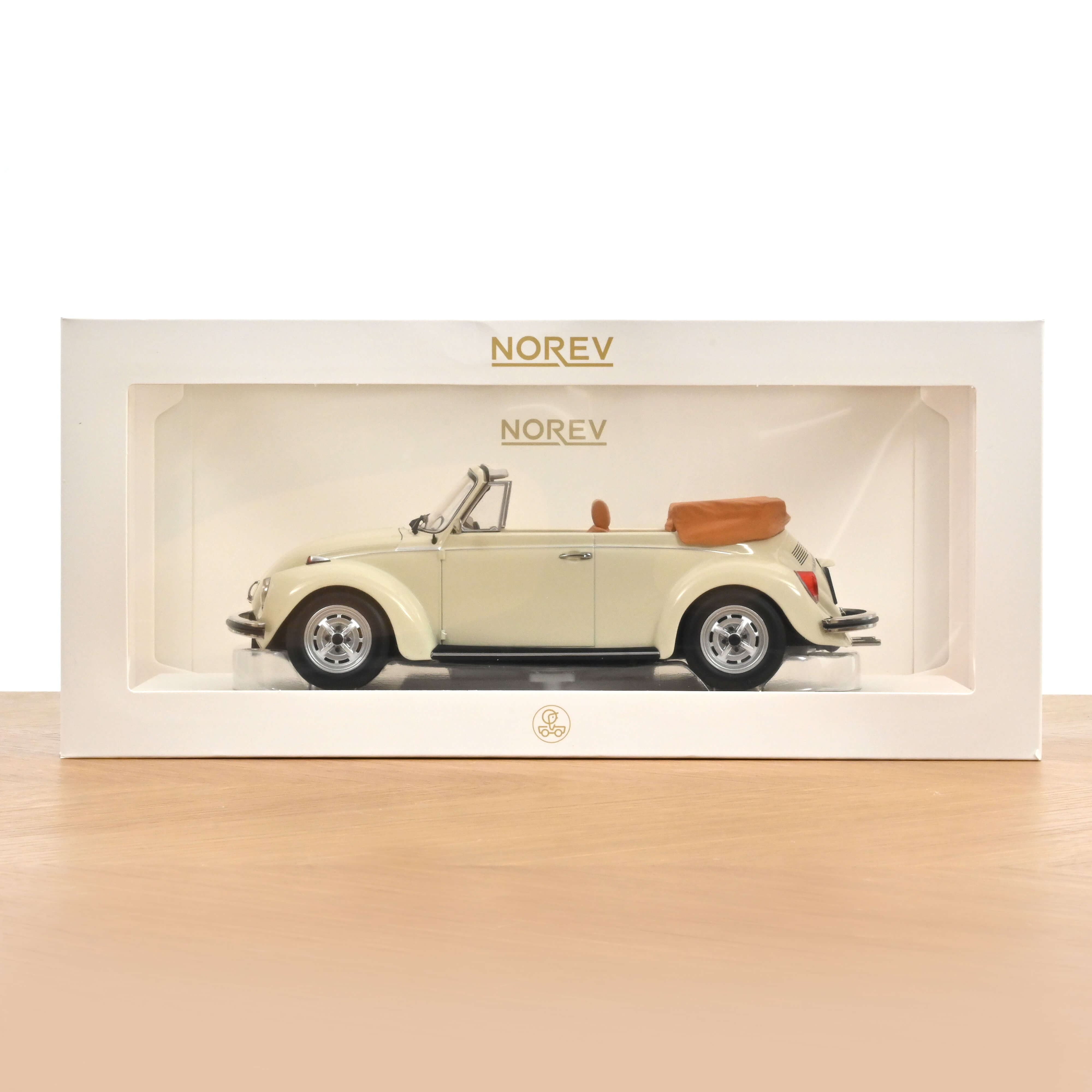 norev-vw-1303-maggiolino-cabriolet-1972-bianco-crema-1-18 image 4