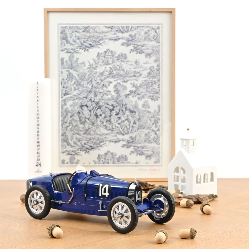 norev-bugatti-t35-1925-blu-scuro-1-12 image 1