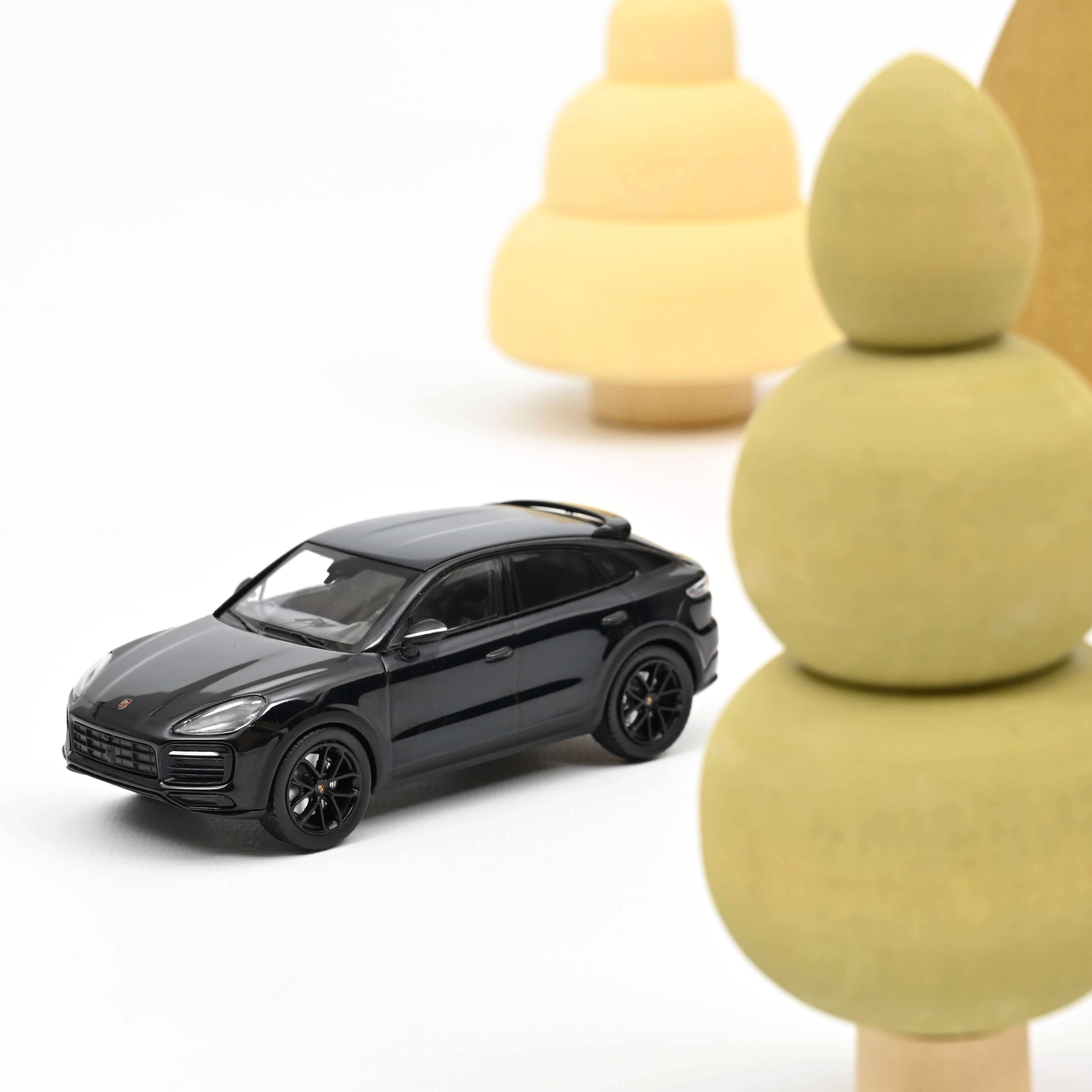norev-porsche-cayenne-s-coup-2019-blu-metallizzato-1-43-modellino-auto image 1