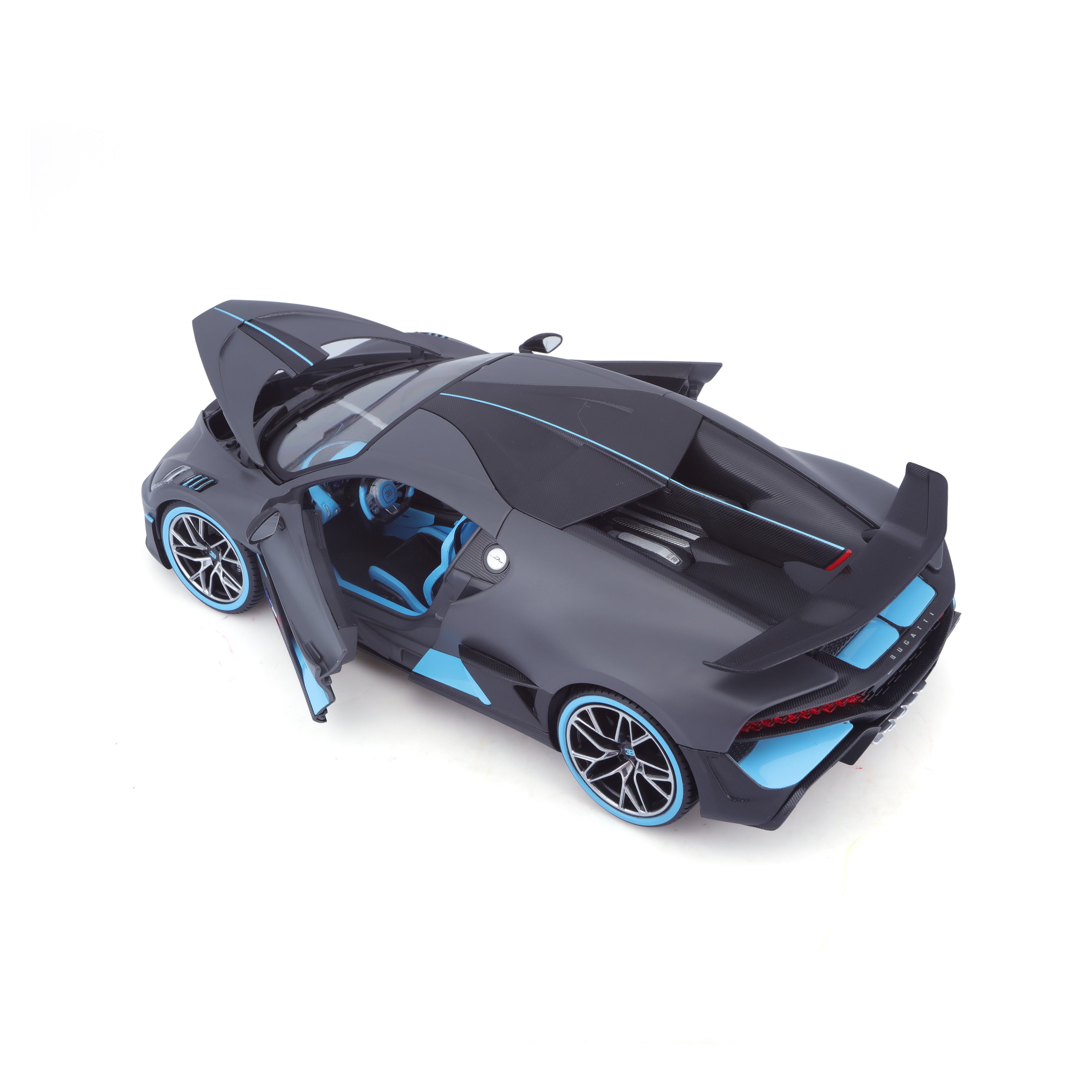 bburago-bugatti-divo-1-18-grigio-scuro-opaco image 5