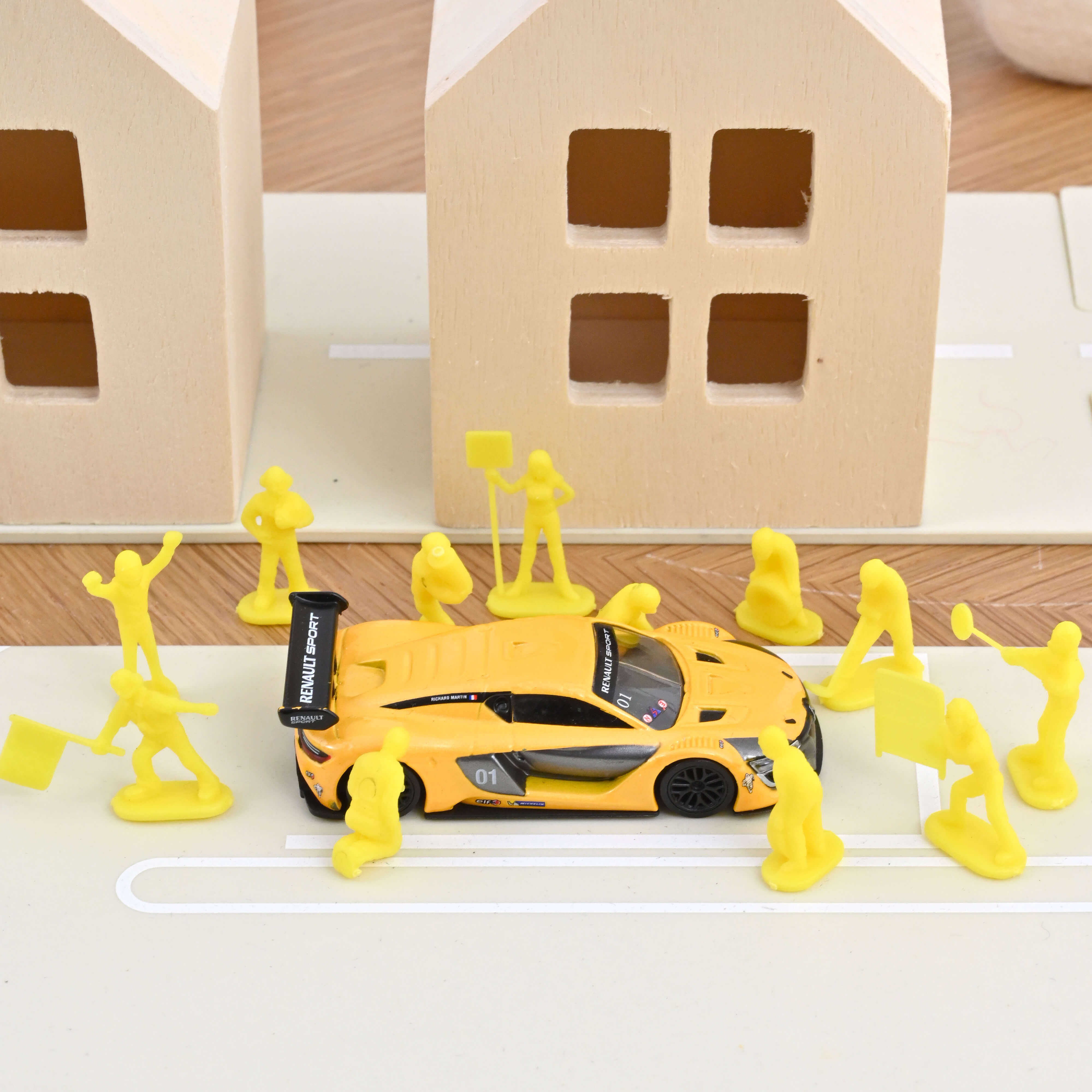 norev-figurines-corsa-e-cantiere-1-64-36-pz image 2