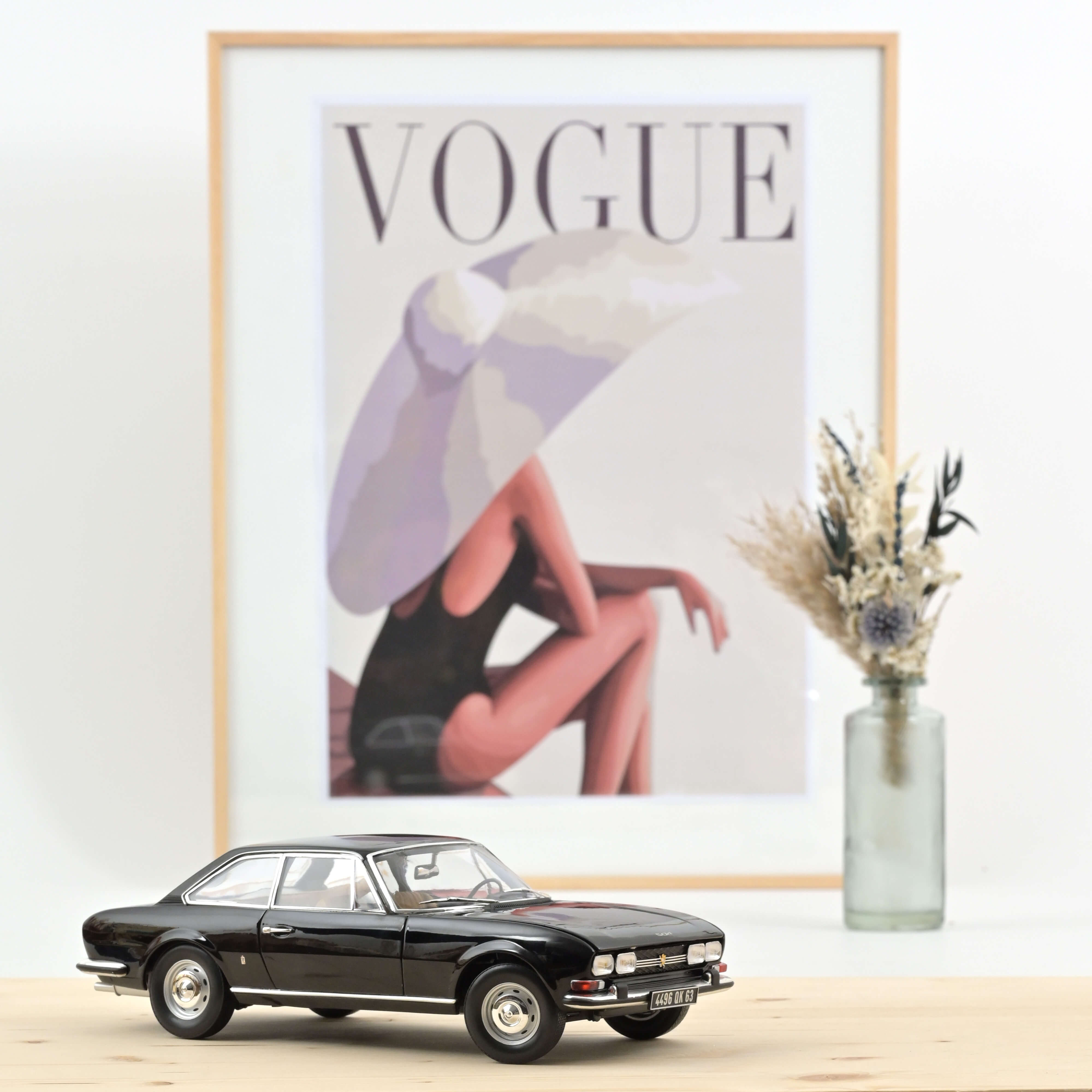 norev-peugeot-504-coup-1972-nera-1-18 image 1