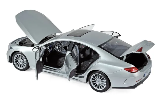 norev-mercedes-benz-cls-class-2018-argento-modellino-auto-1-18 image 1