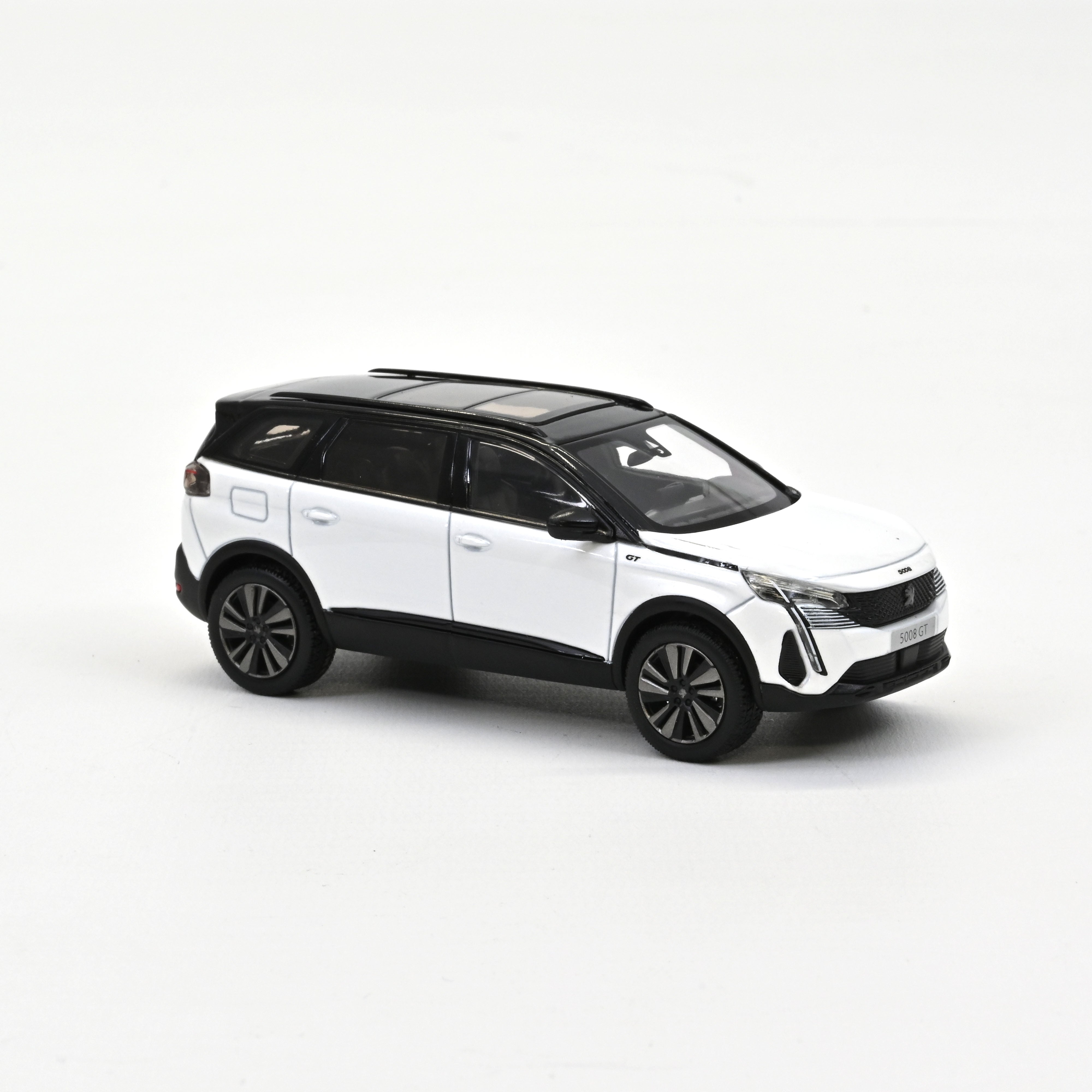 norev-peugeot-5008-gt-black-pack-2020-modellino-auto-1-43-bianco-madreperla image 2