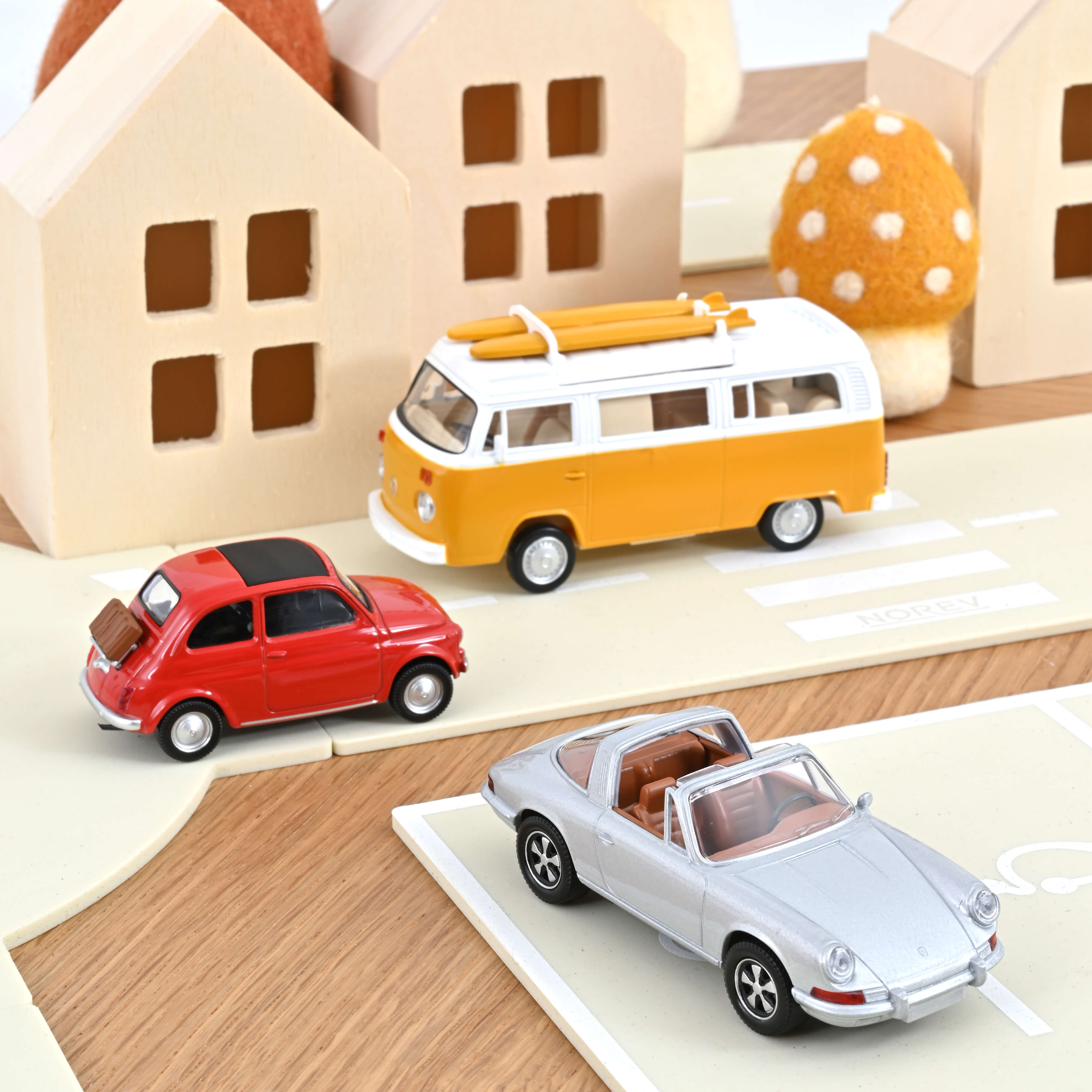 norev-coffret-cadeau-3pcs-jet-car-vintage-1-43-modellino-auto image 2