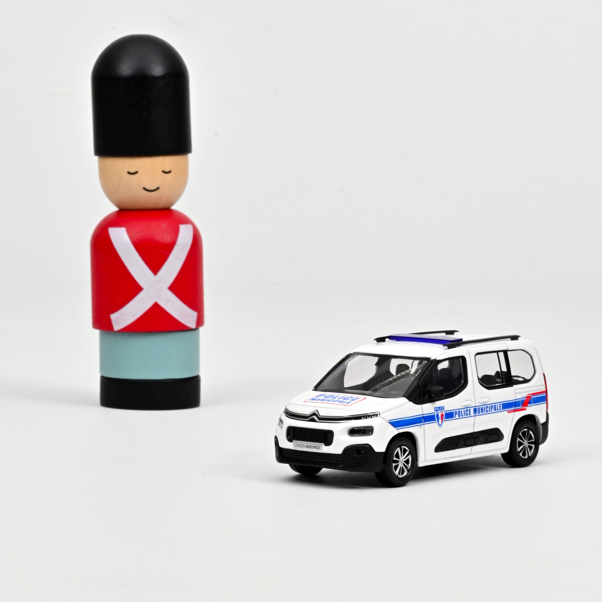norev-citro-n-berlingo-2020-modellino-furgone-1-43-police-municipale image 1