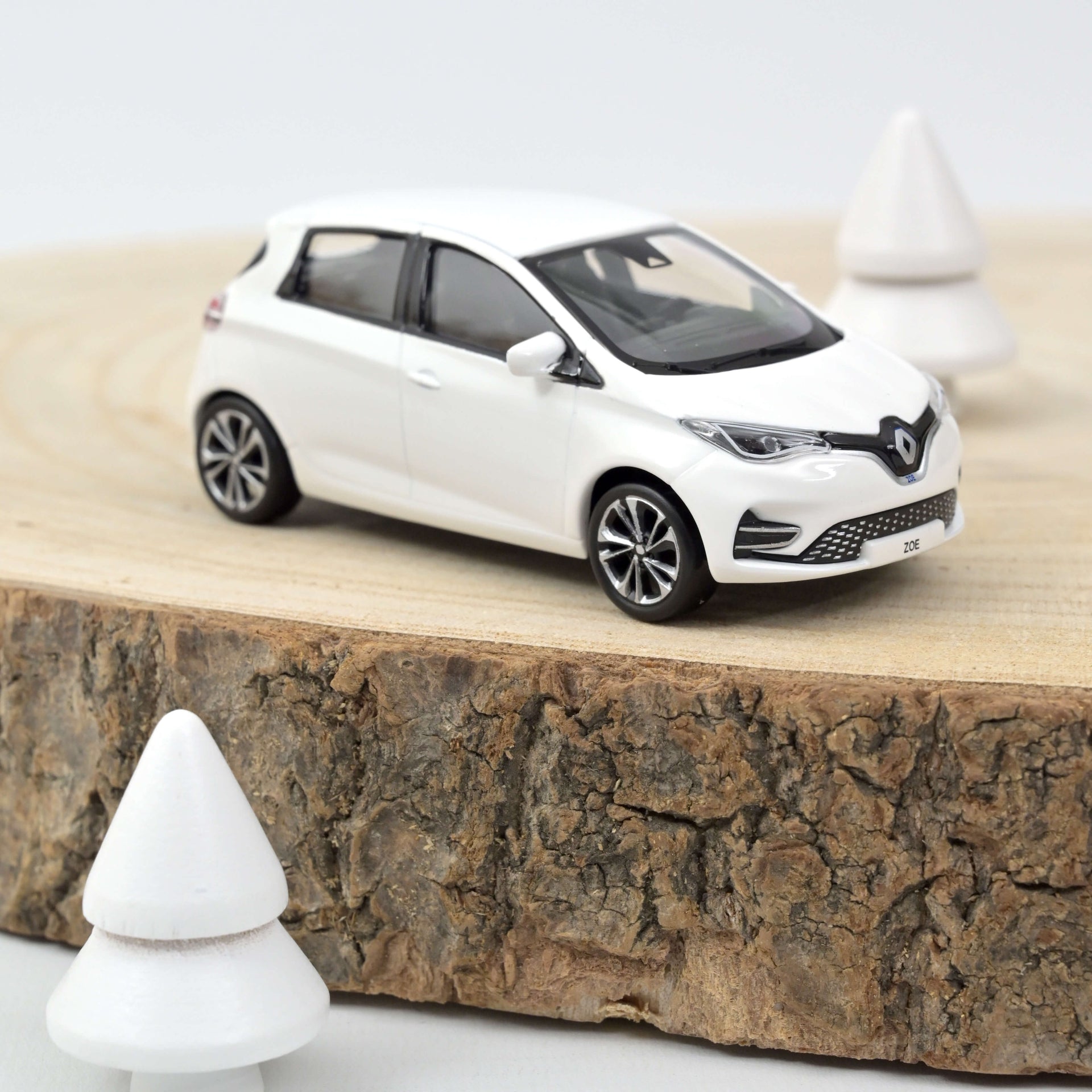 norev-renault-zo-2020-white-1-43-modellino-die-cast image 1