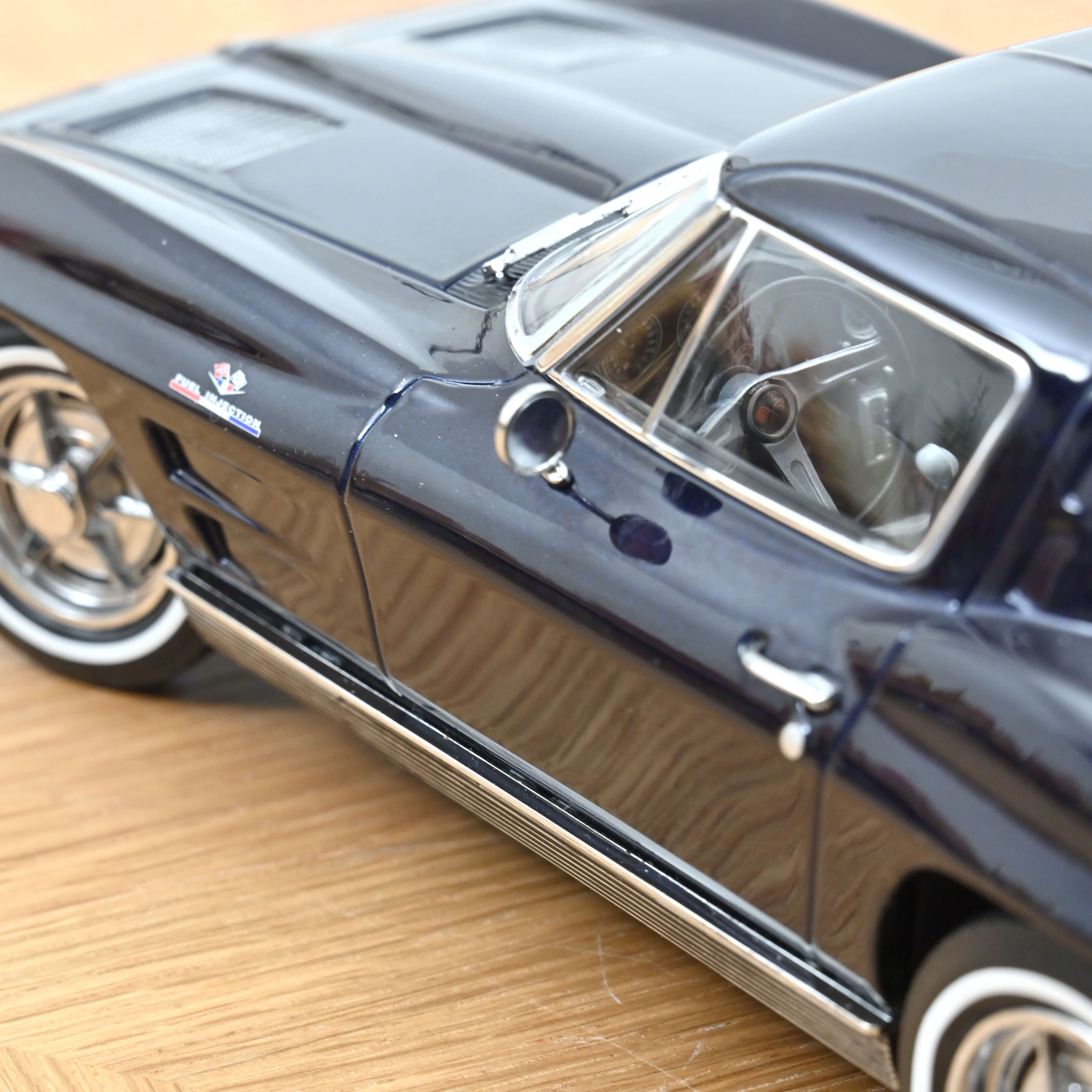 norev-chevrolet-corvette-sting-ray-1963-1-18-blu-daytona-200-pz image 3