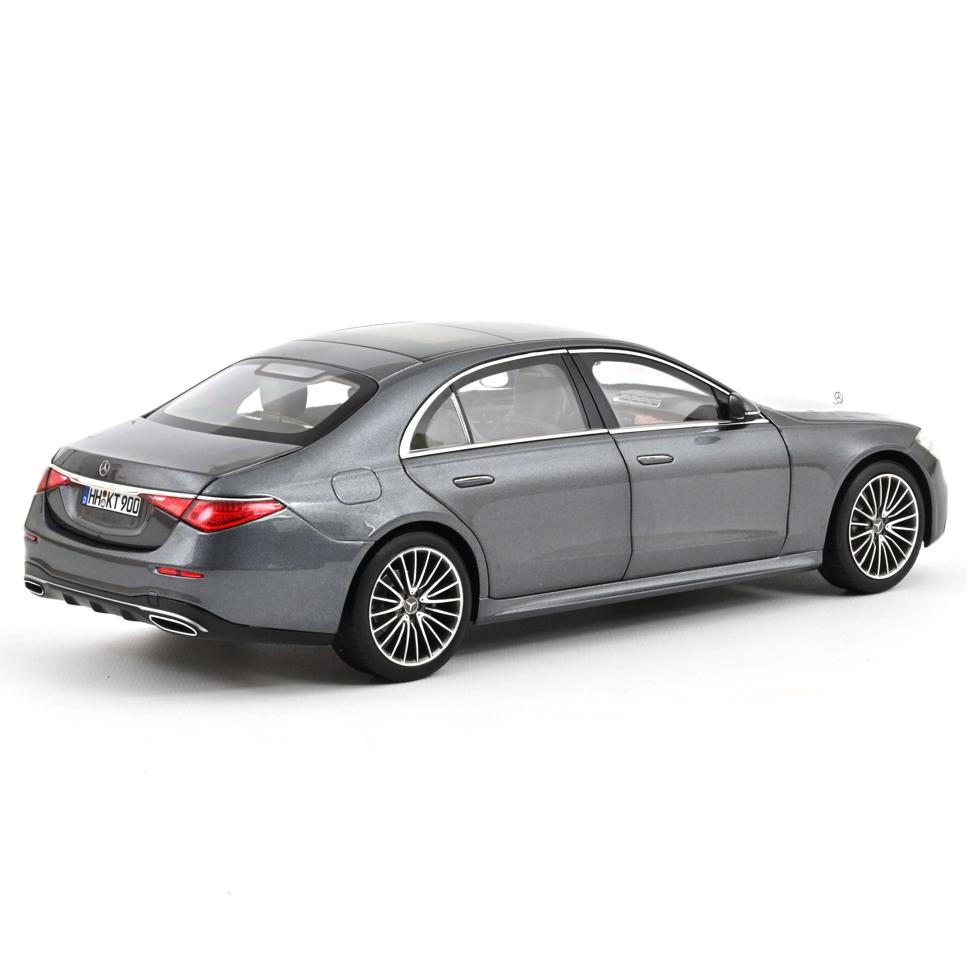 norev-mercedes-benz-classe-s-amg-line-2020-grigio-metallizzato-modellino-1-18 image 4