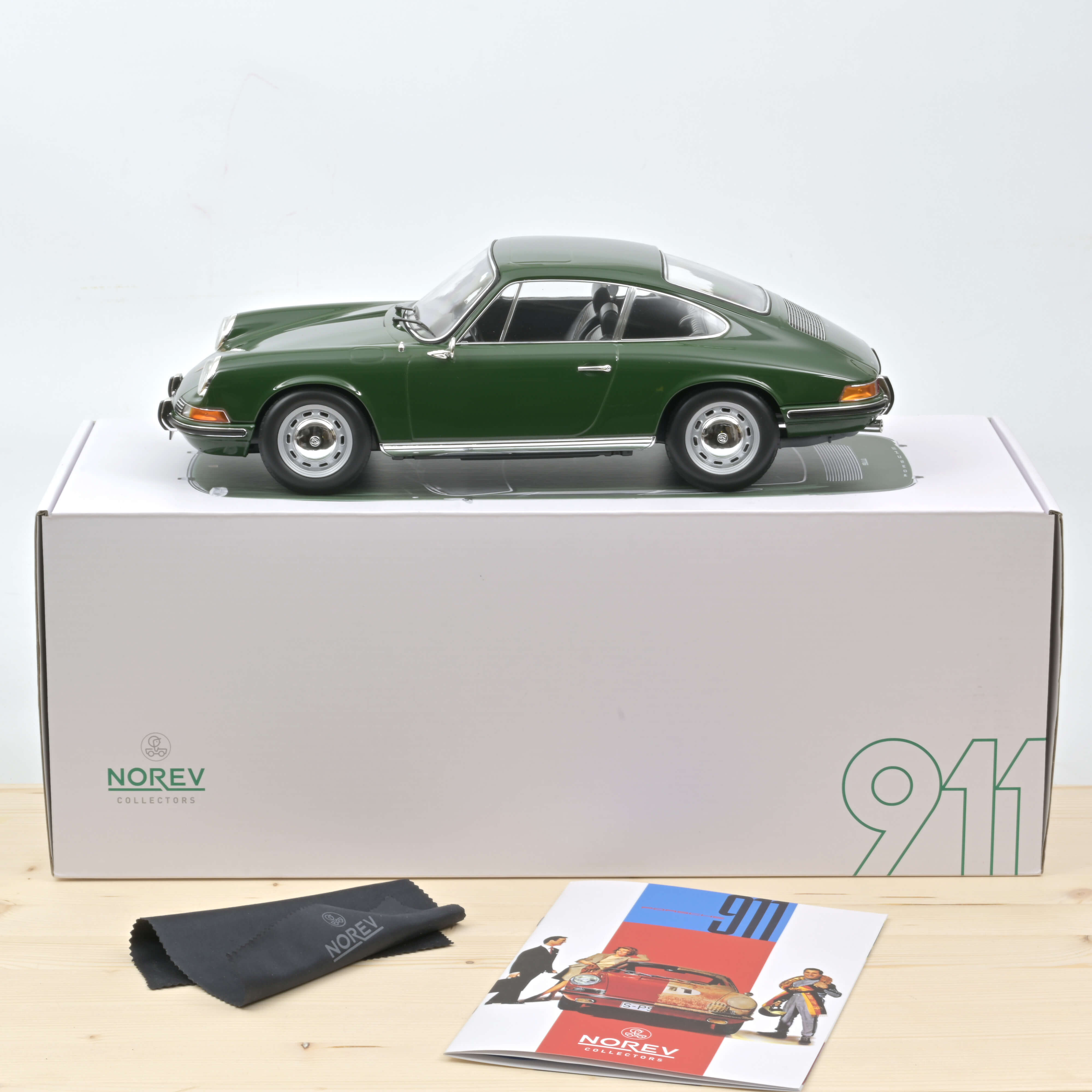 norev-porsche-911-t-1968-verde-1-12-500-pezzi-esclusiva-web image 4