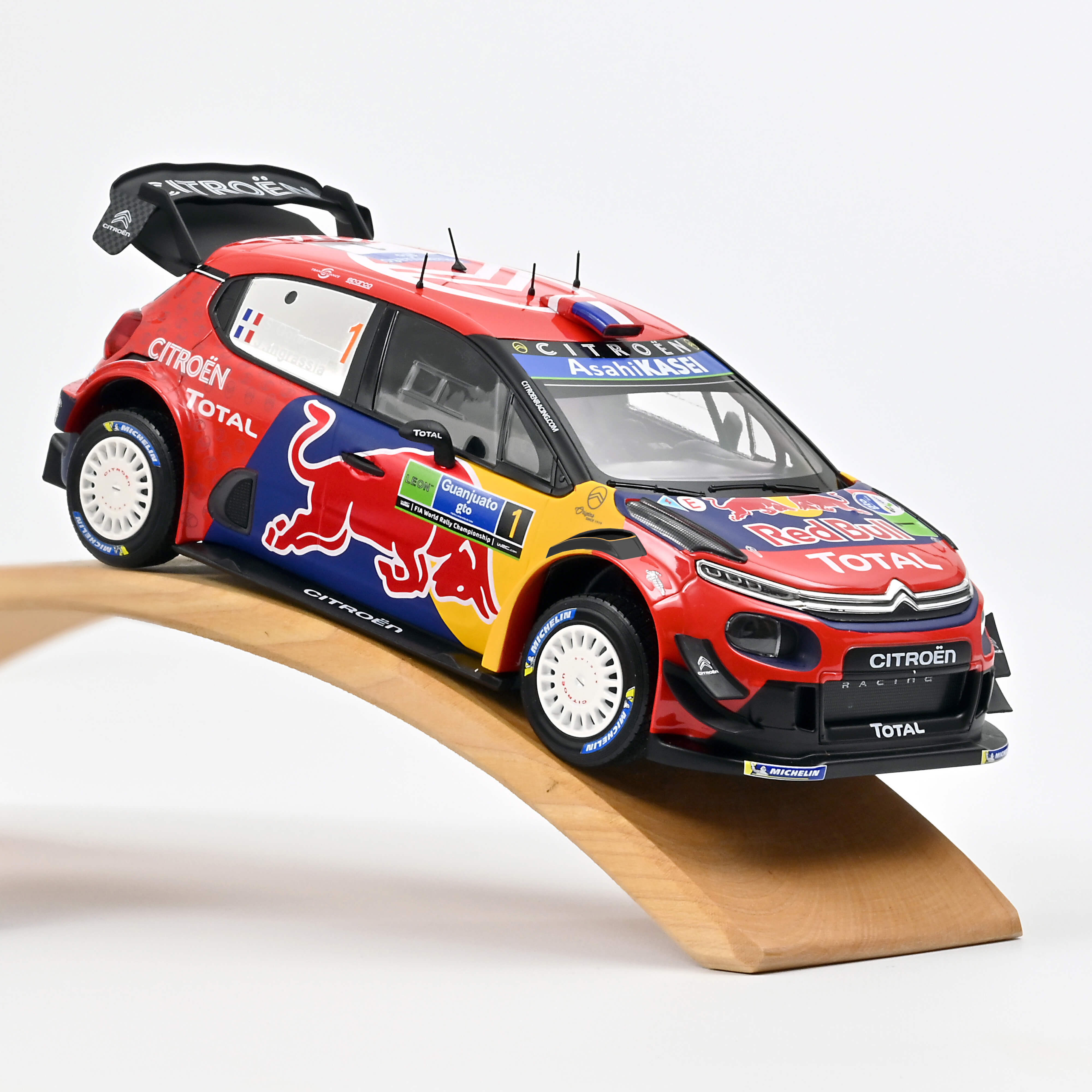 norev-citro-n-c3-wrc-2019-rally-messico-vincitore-ogier-ingrassia-modellino-1-18 image 1