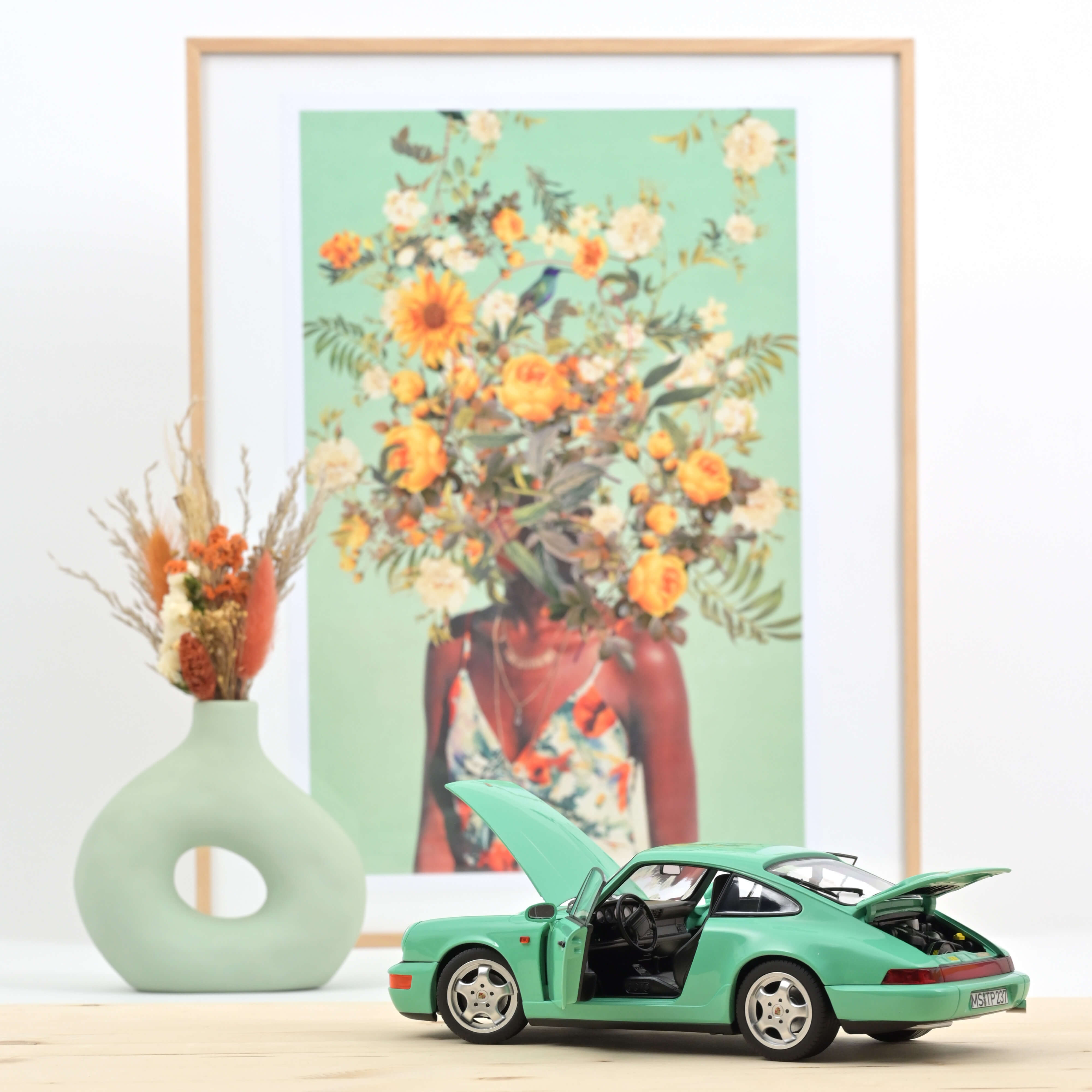norev-porsche-911-carrera-2-964-1992-modellino-auto-1-18-verde-menta image 2