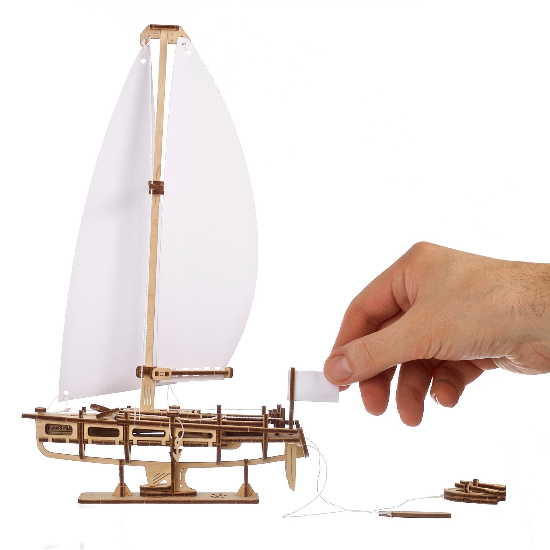 ugears-ocean-beauty-yacht-veliero-in-legno-con-vele image 4