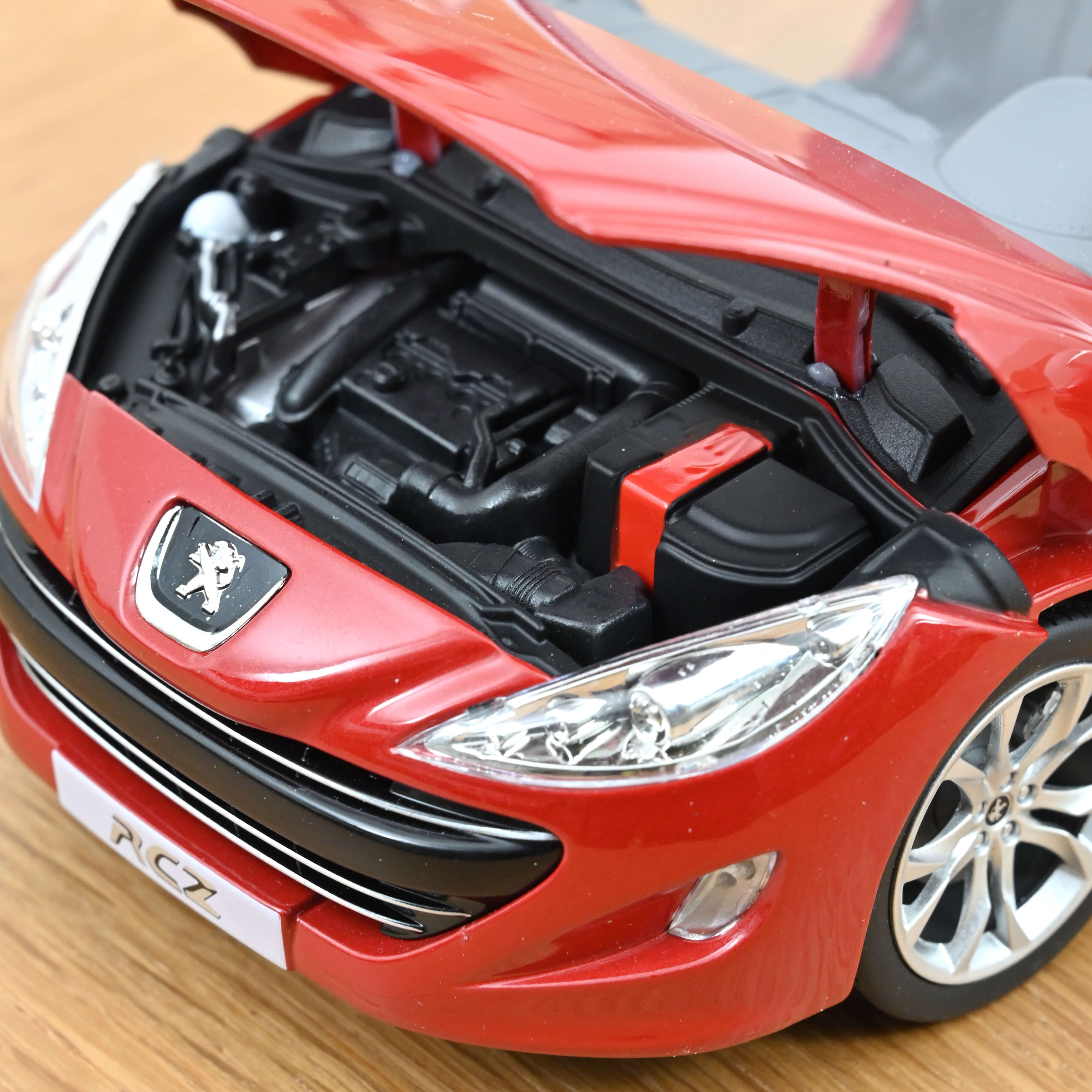 norev-peugeot-rcz-2010-rouge-tourmaline-1-18-edizione-limitata-200-pz image 5
