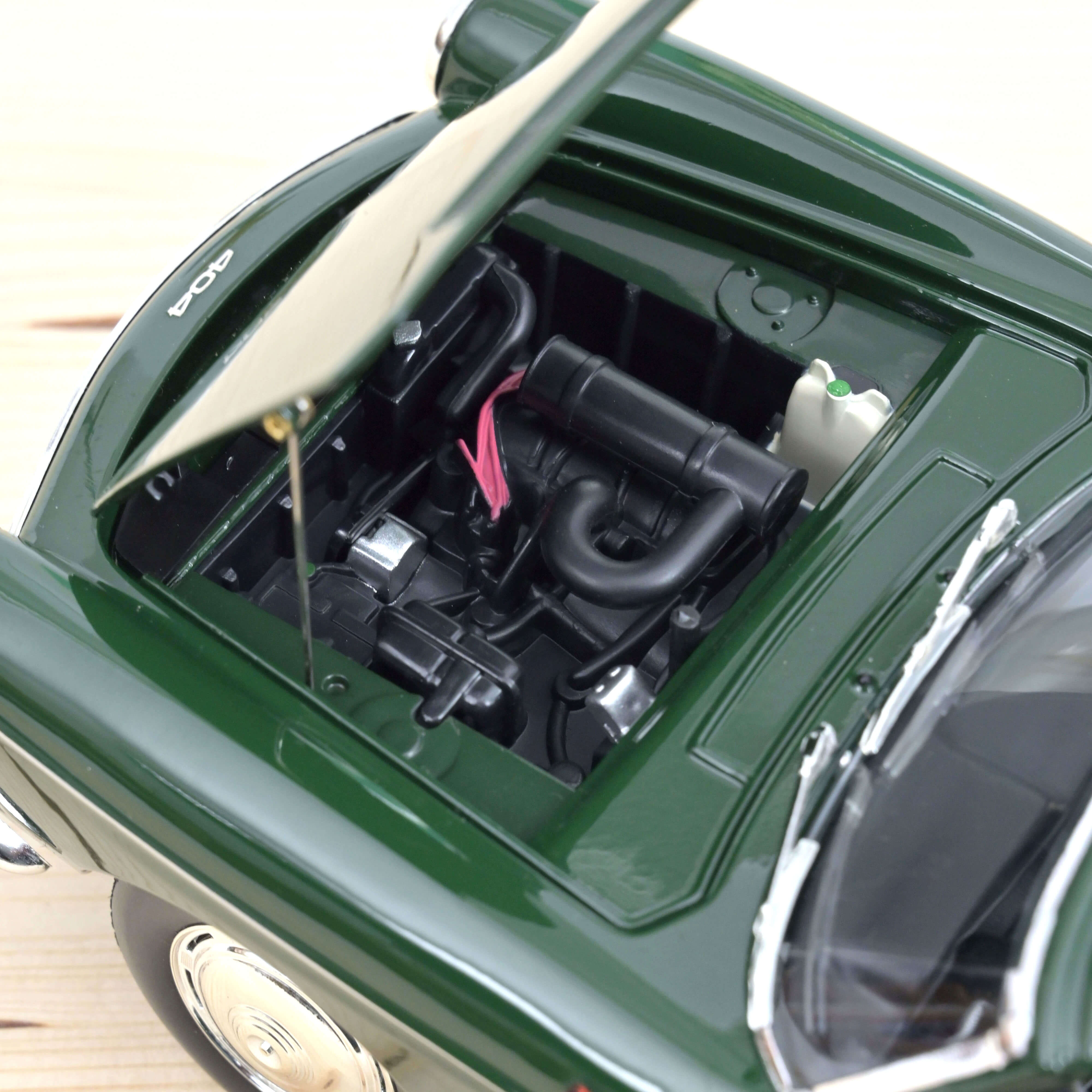norev-peugeot-404-cabriolet-1967-modellino-auto-1-18-verde-antico-200pcs image 4