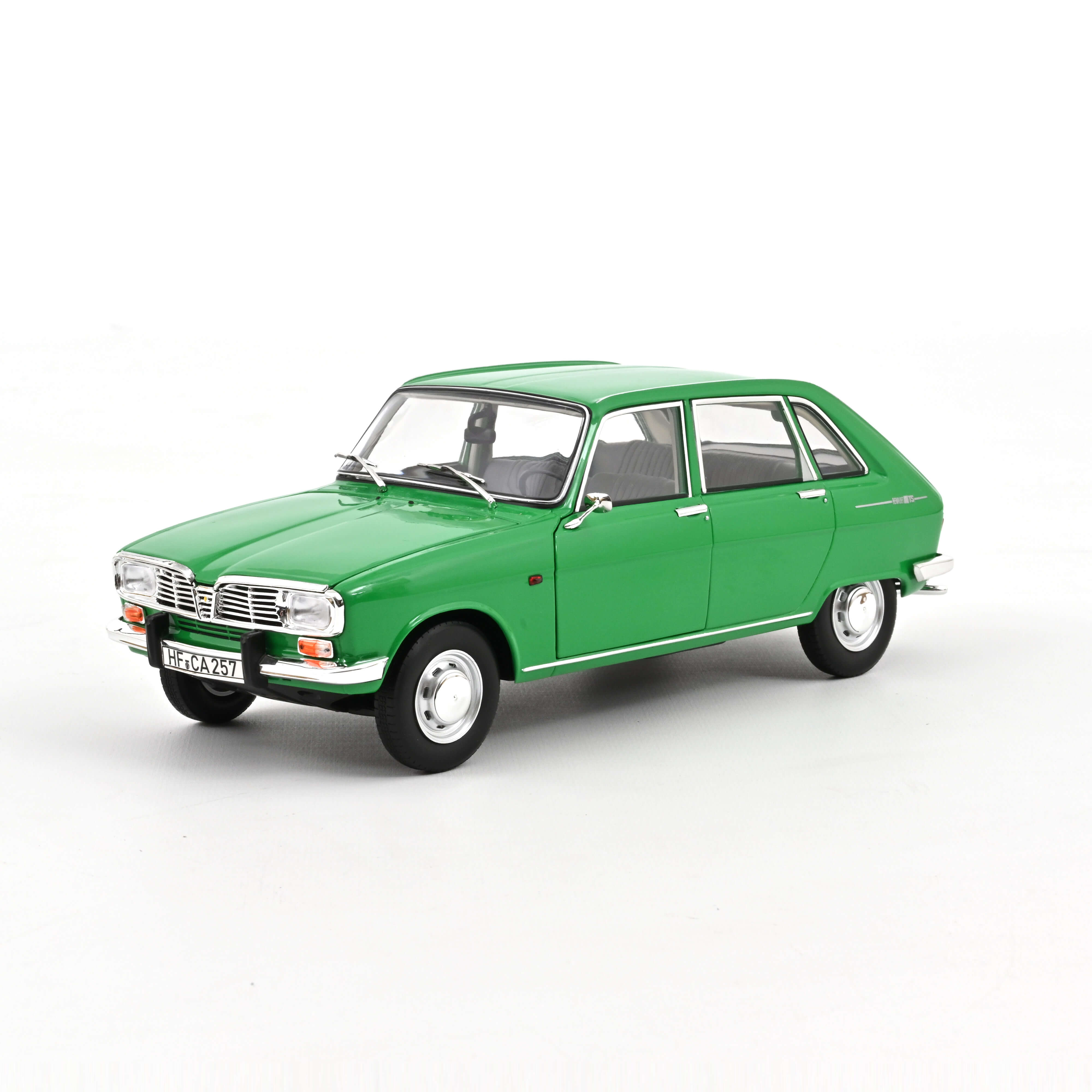 norev-renault-16-ts-1972-modellino-auto-1-18-verde image 1