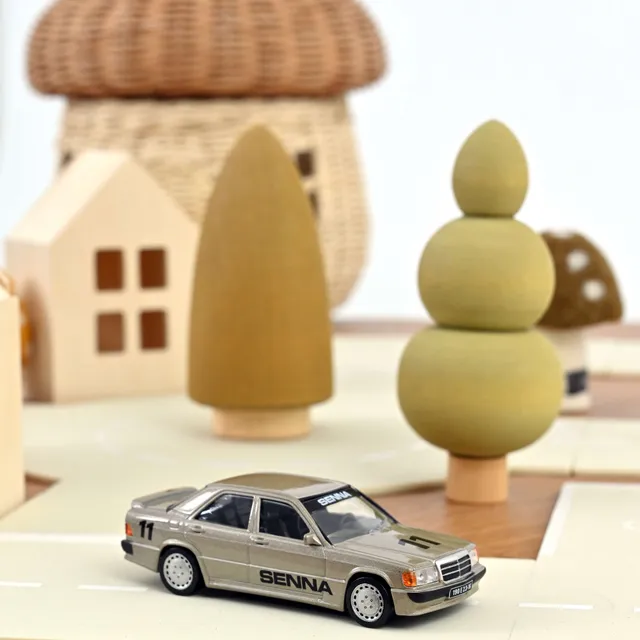 norev-mercedes-benz-190e-2-3-16-1984-beige-metallizzato-senna-jet-car-1-43 image 1