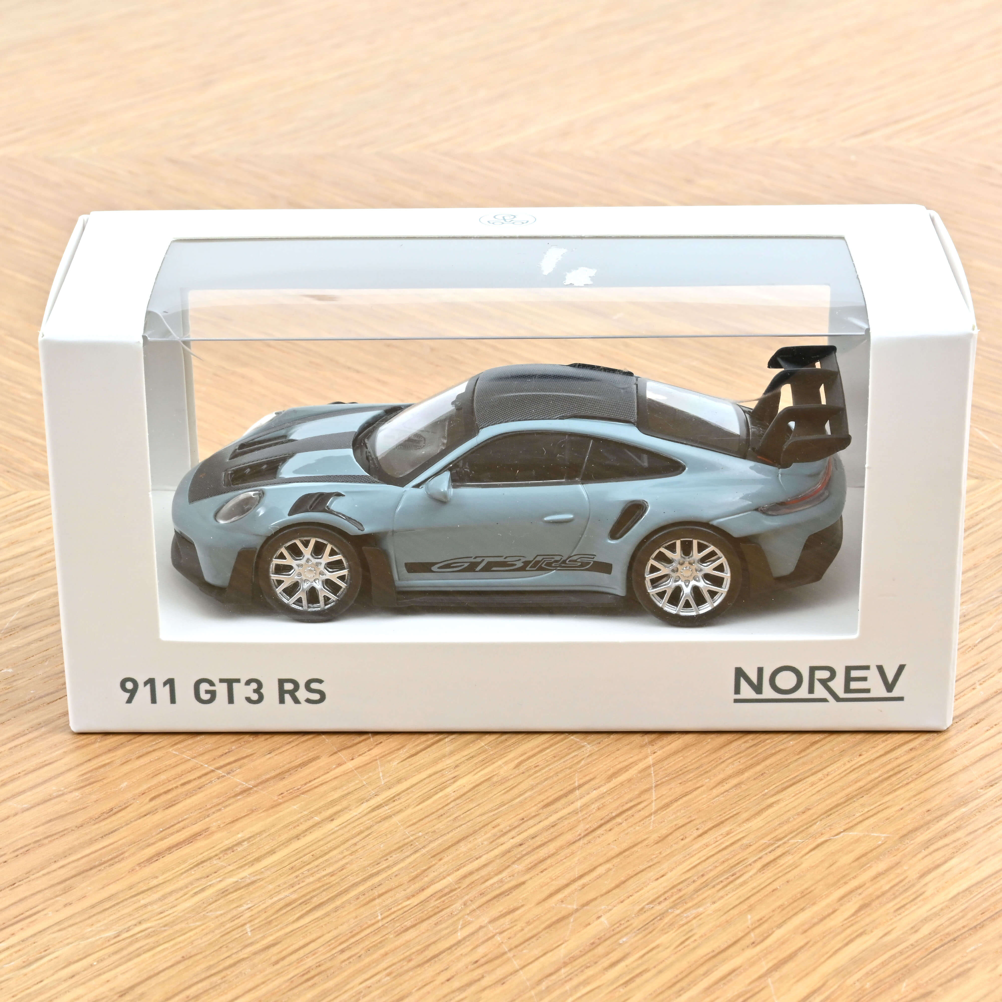 norev-porsche-911-gt3-rs-992-2022-modellino-auto-1-43-blu-meissen-pack-weissach image 2