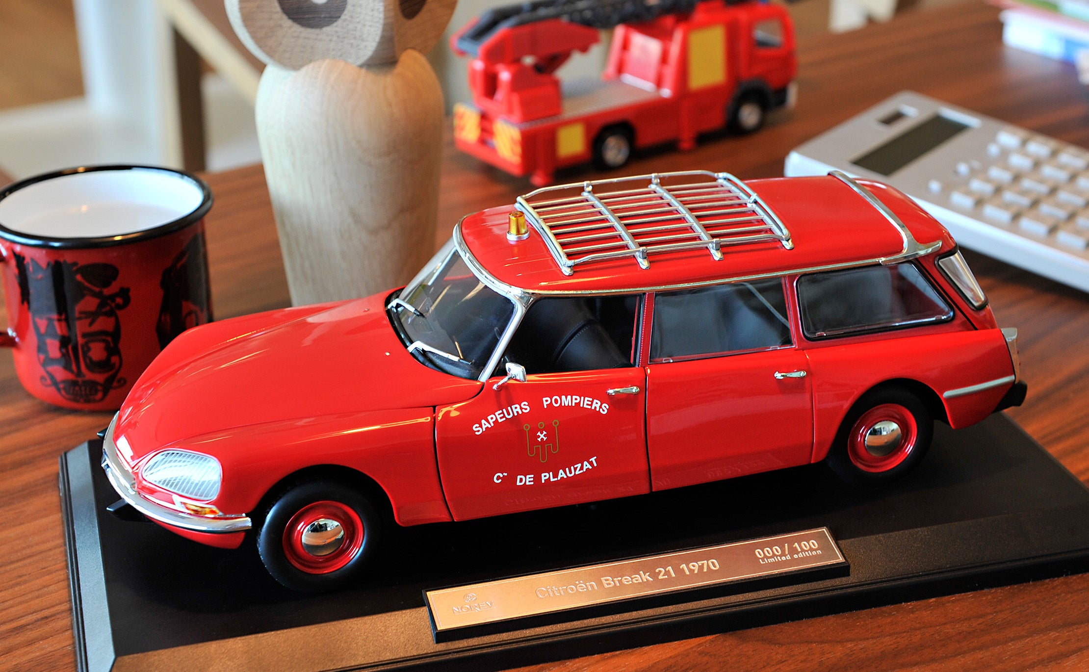 norev-citro-n-break-21-1970-pompiers-modellino-auto-1-18-edizione-100-pezzi image 5