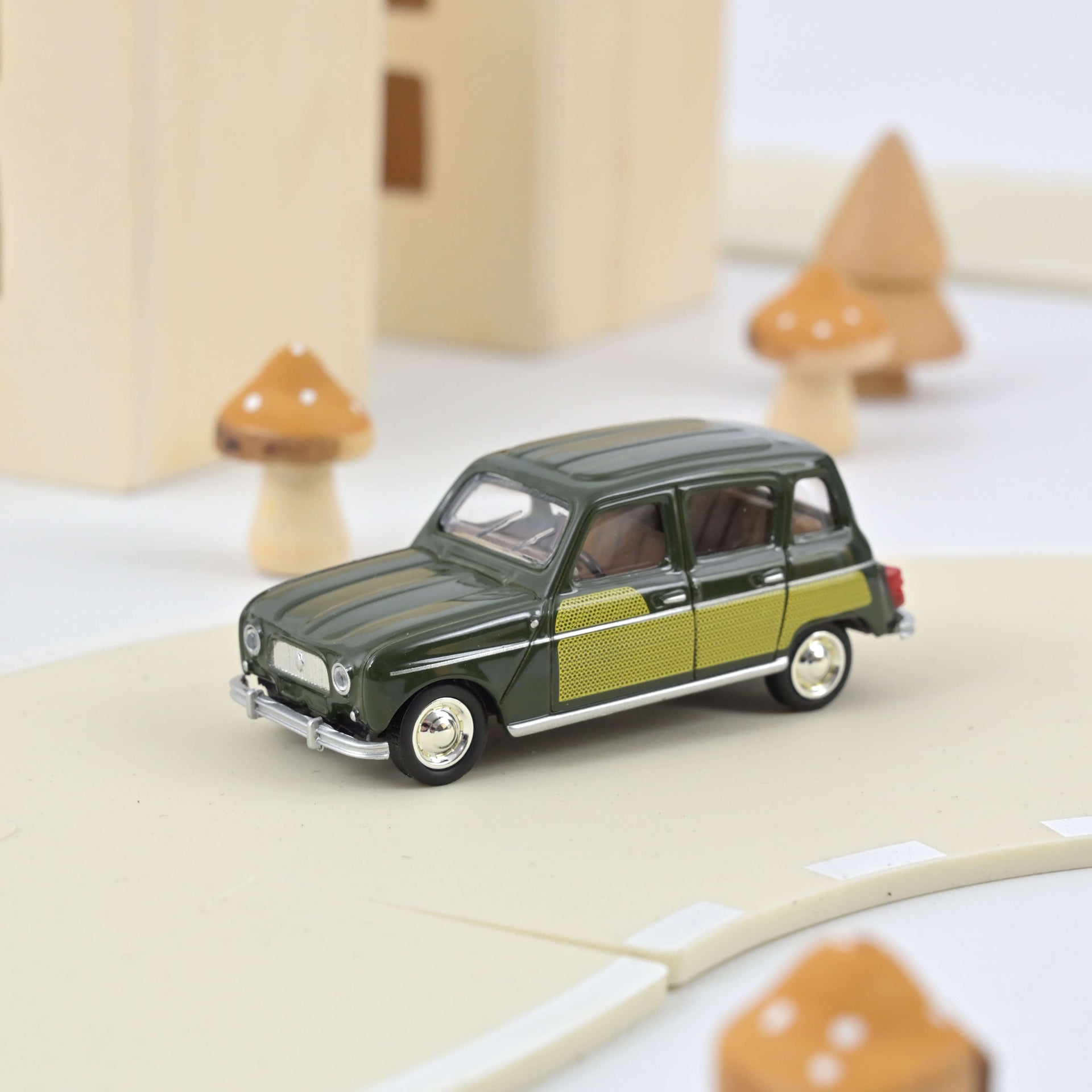norev-renault-4-parisienne-1967-verde-modellino-auto-1-54 image 1