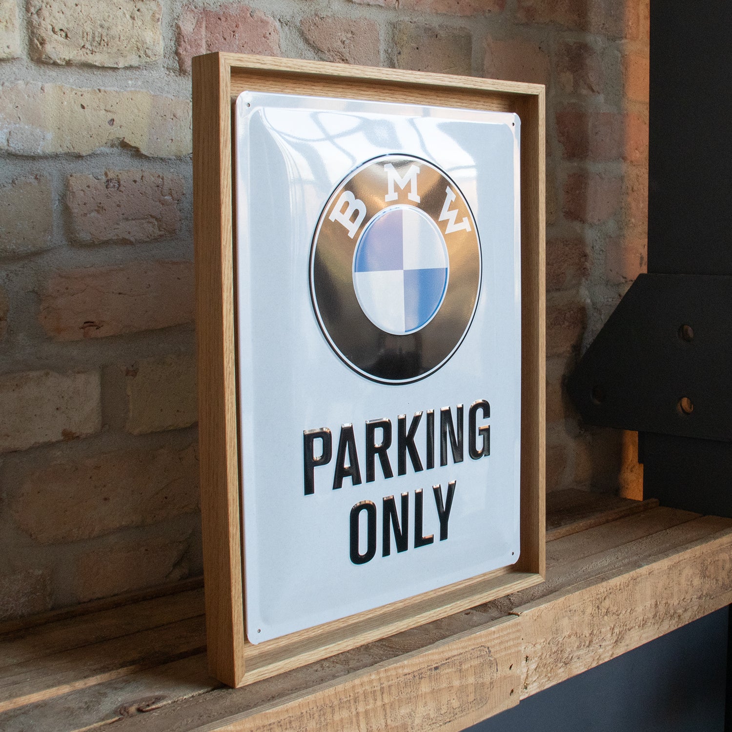 nostalgic-art-bmw-parking-only-white-insegna-n-frame-l-33-5x44-cm image 2