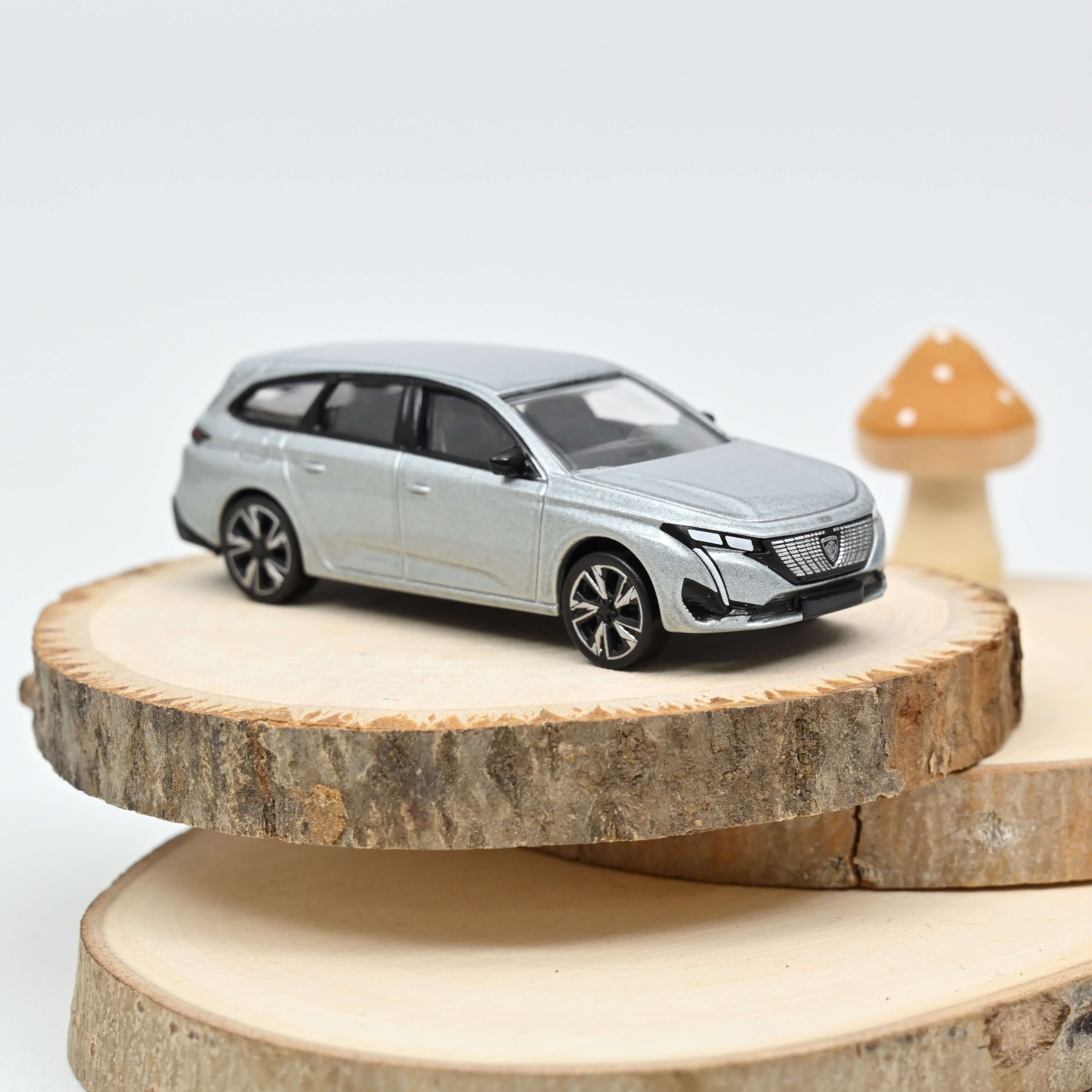 norev-peugeot-308-sw-2021-modellino-auto-1-64-grigio-artense image 1