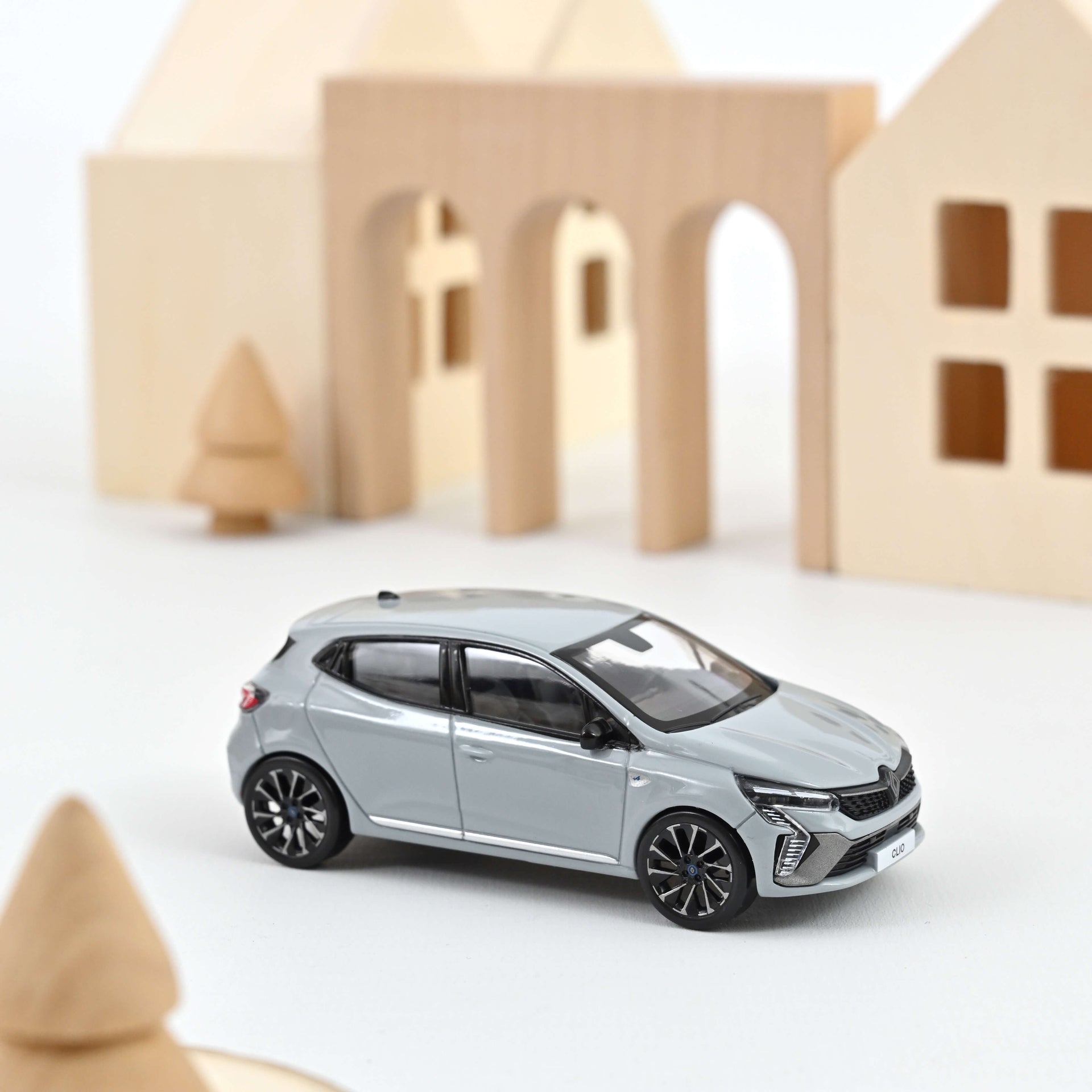 norev-renault-clio-esprit-alpine-2024-modellino-auto-1-43-grigio-ceramica image 1