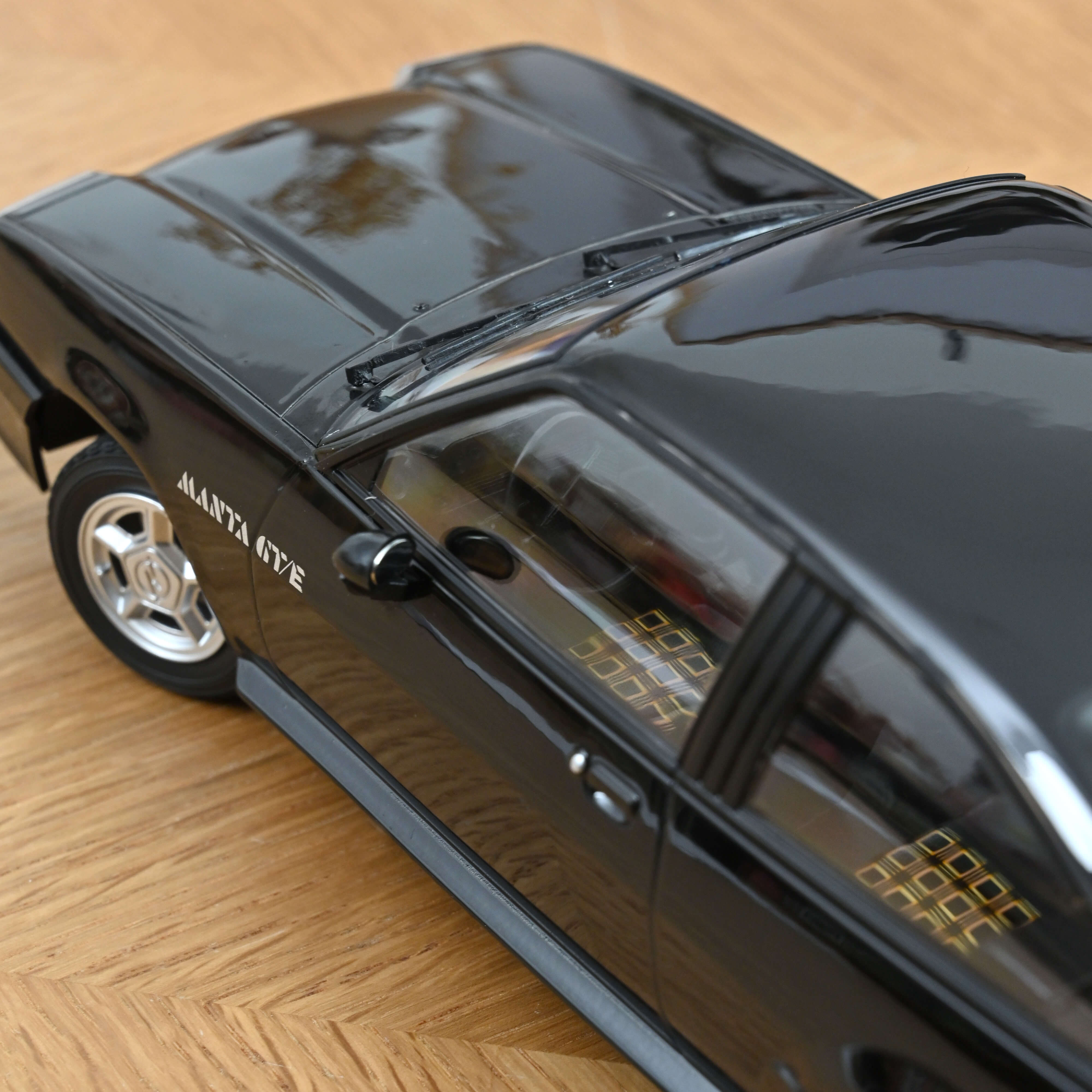 norev-opel-manta-cc-gt-e-1982-nero-1-18-modellino-die-cast-edizione-limitata-200 image 3