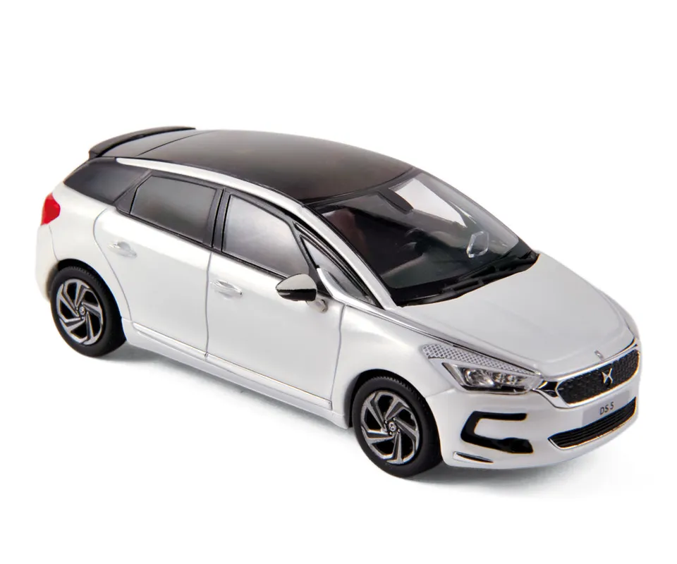 norev-ds-5-2015-modellino-auto-1-43-bianco-perla image 1