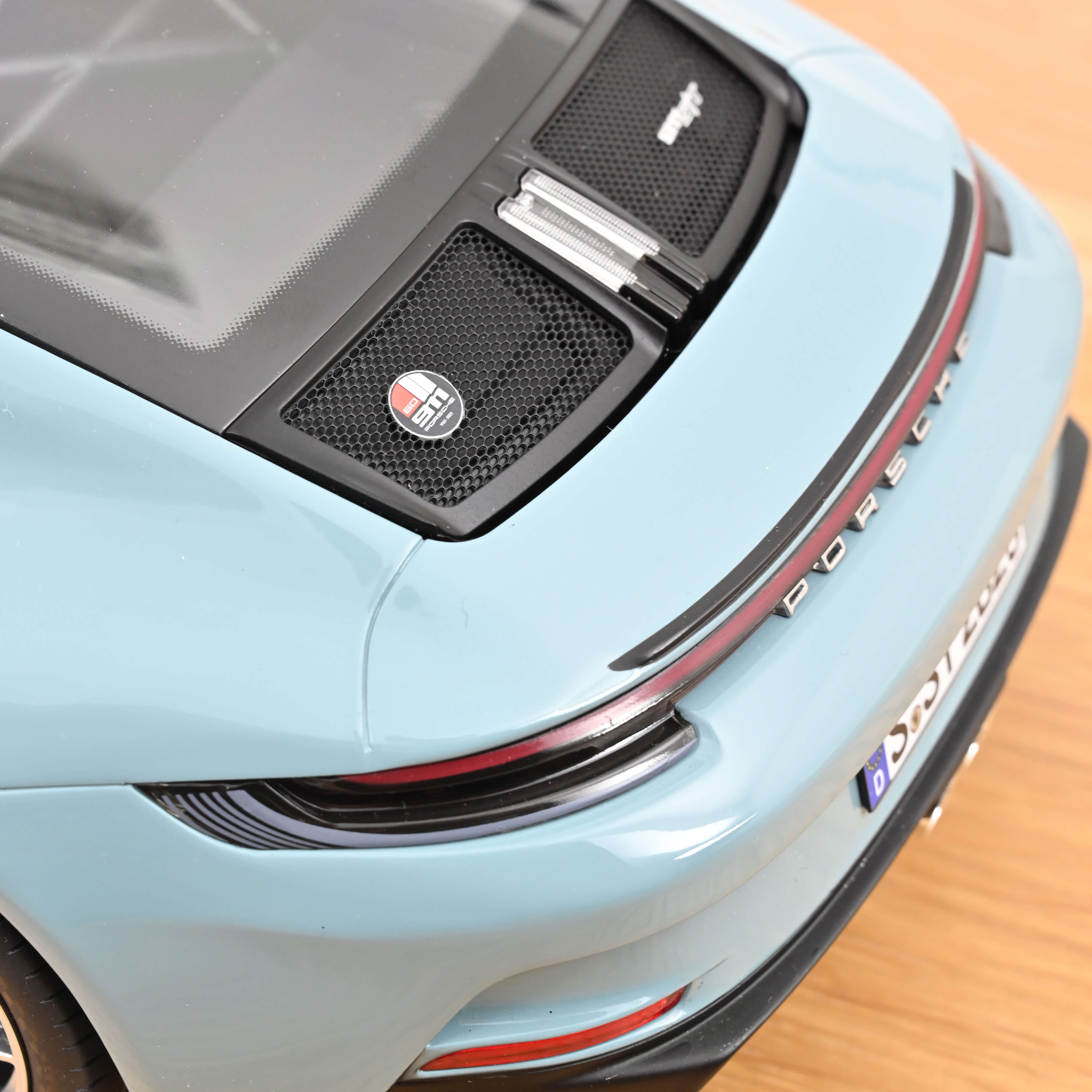 norev-porsche-911-s-t-2023-modellino-auto-1-12-blu-meissen image 6