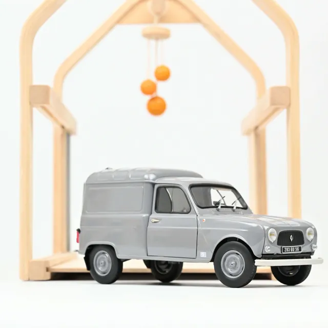 norev-renault-4-fourgonnette-1965-modellino-furgone-1-18-grigio image 1