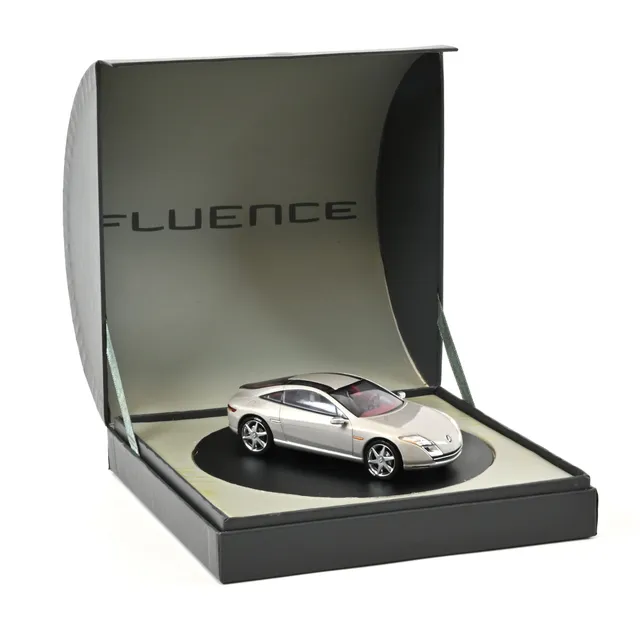 norev-renault-concept-car-fluence-modellino-auto-1-43-2 image 1