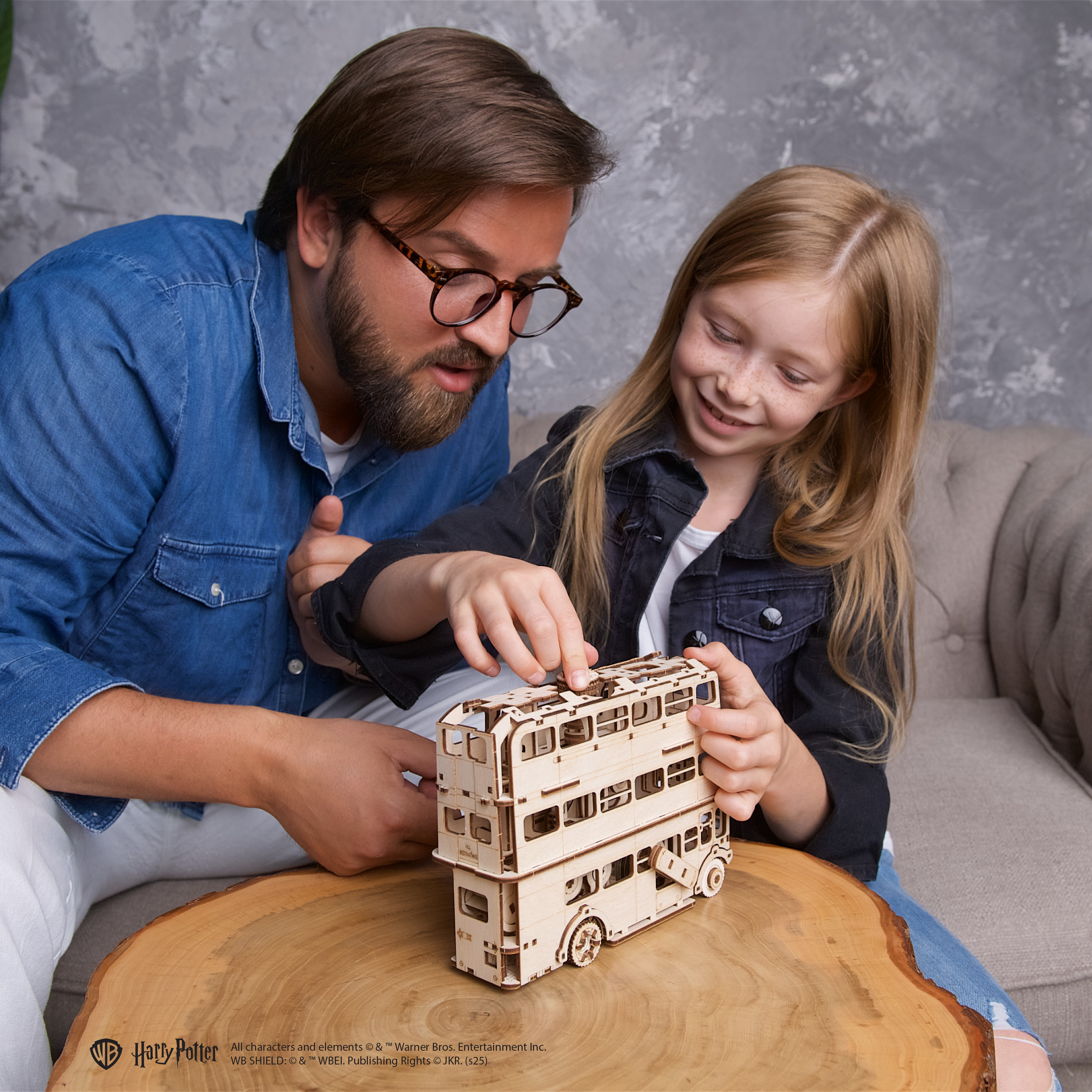 ugears-knight-bus-harry-potter-modellino-in-legno-meccanico-da-costruire image 7