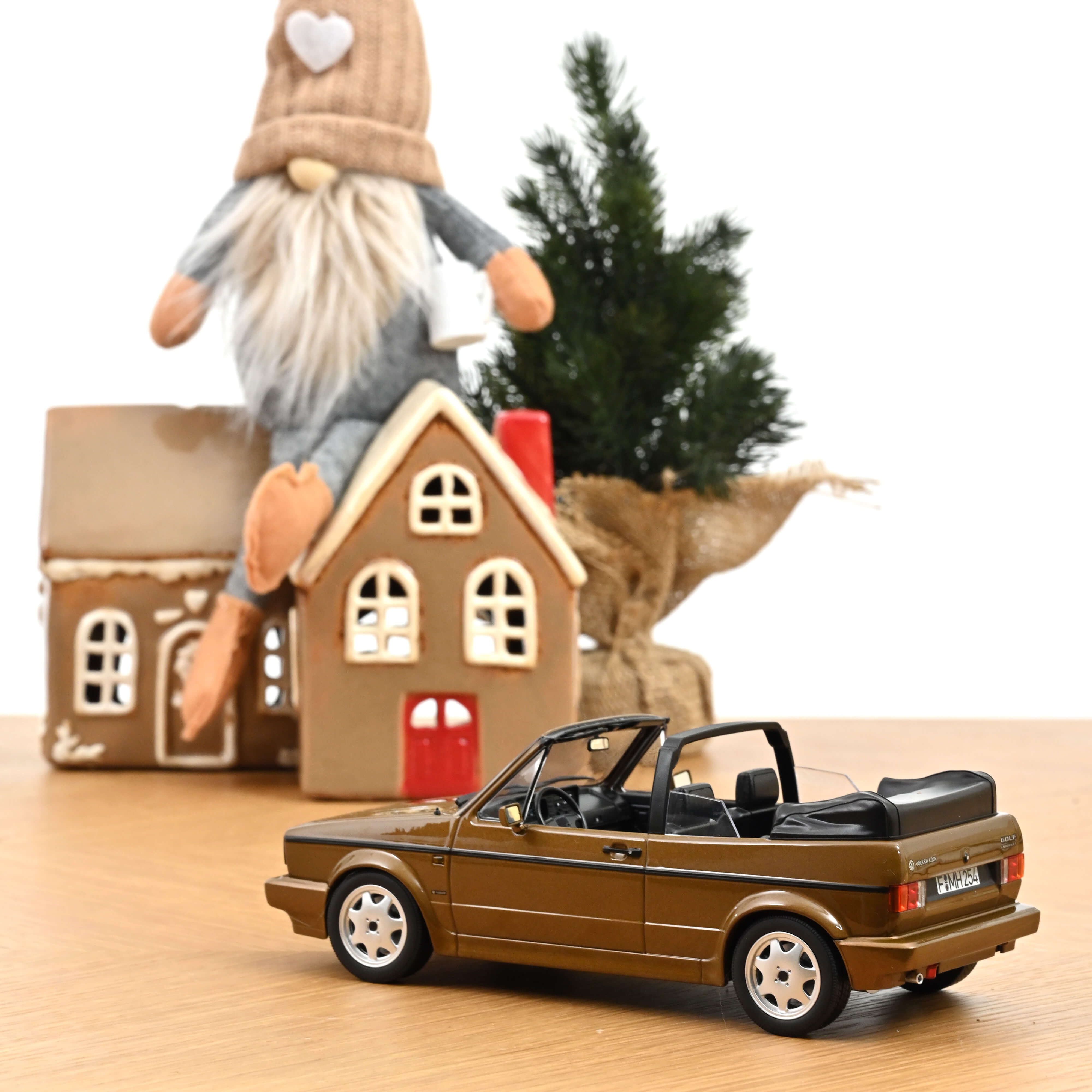 norev-vw-golf-cabriolet-1992-modellino-auto-1-18-bronzo-metallizzato-edizione-li image 2