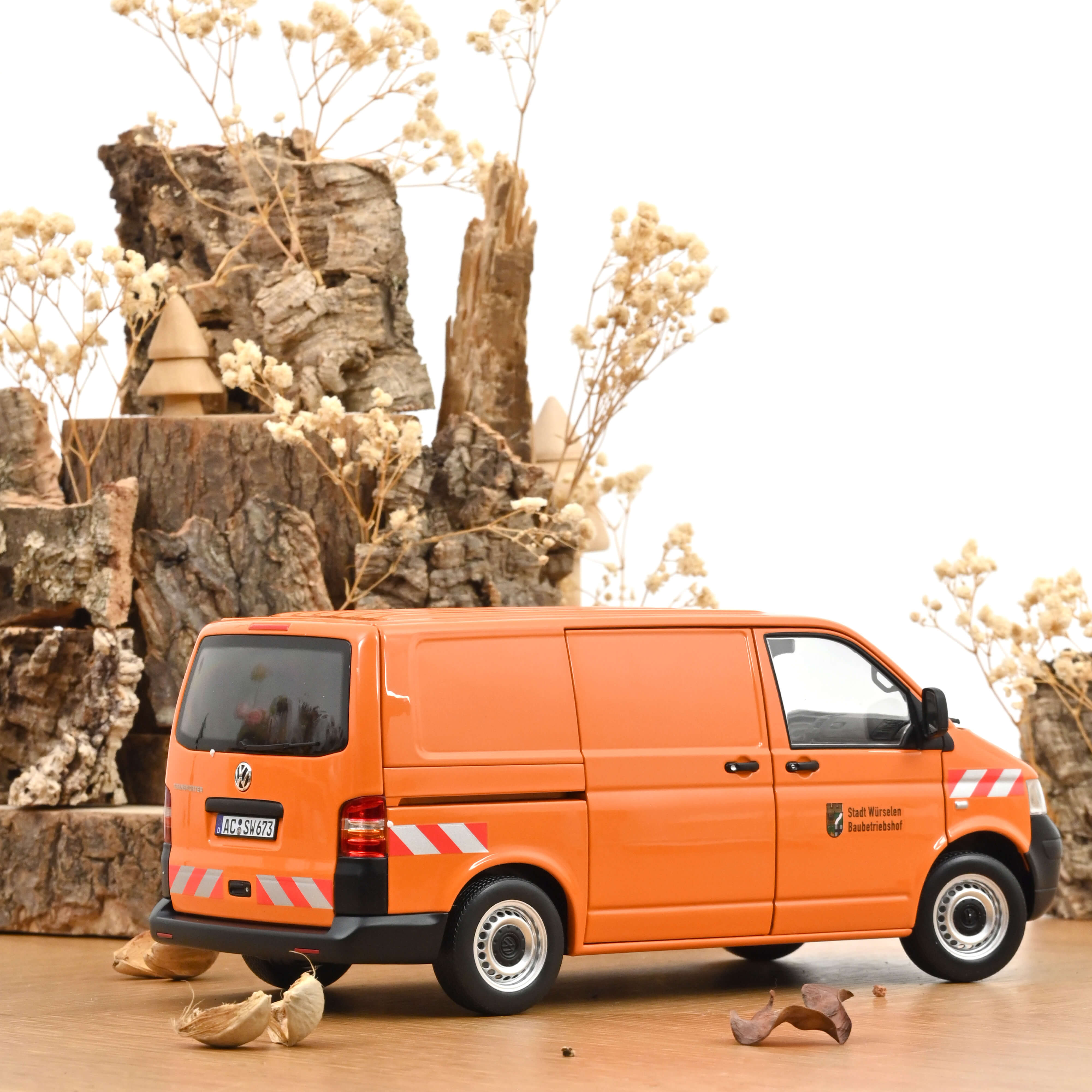 norev-vw-transporter-2003-v-hicule-communal-w-rselen-automodello-1-18 image 4