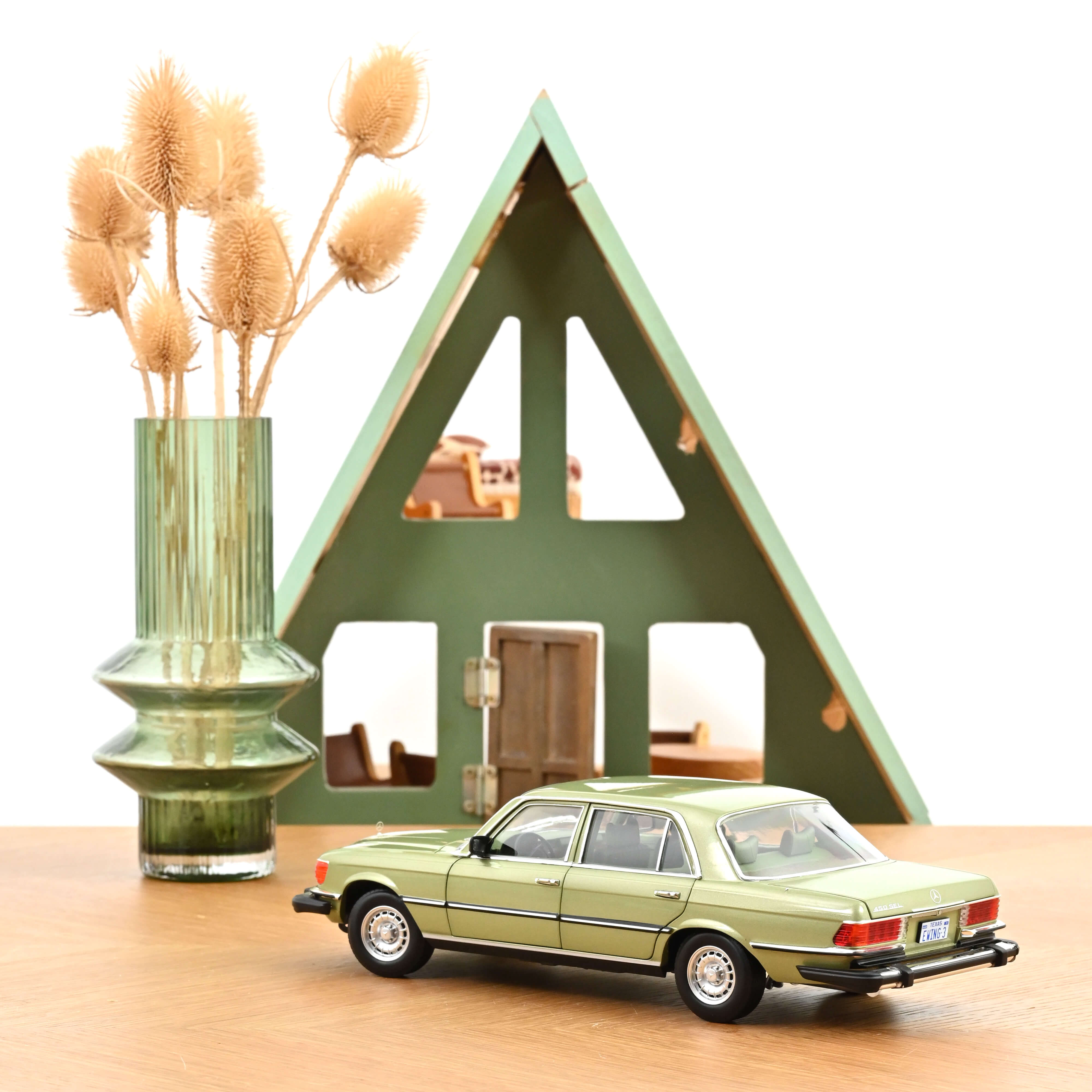 norev-mercedes-benz-450-sel-w116-verde-argento-us-version-dallas-1979-1-18-model image 3