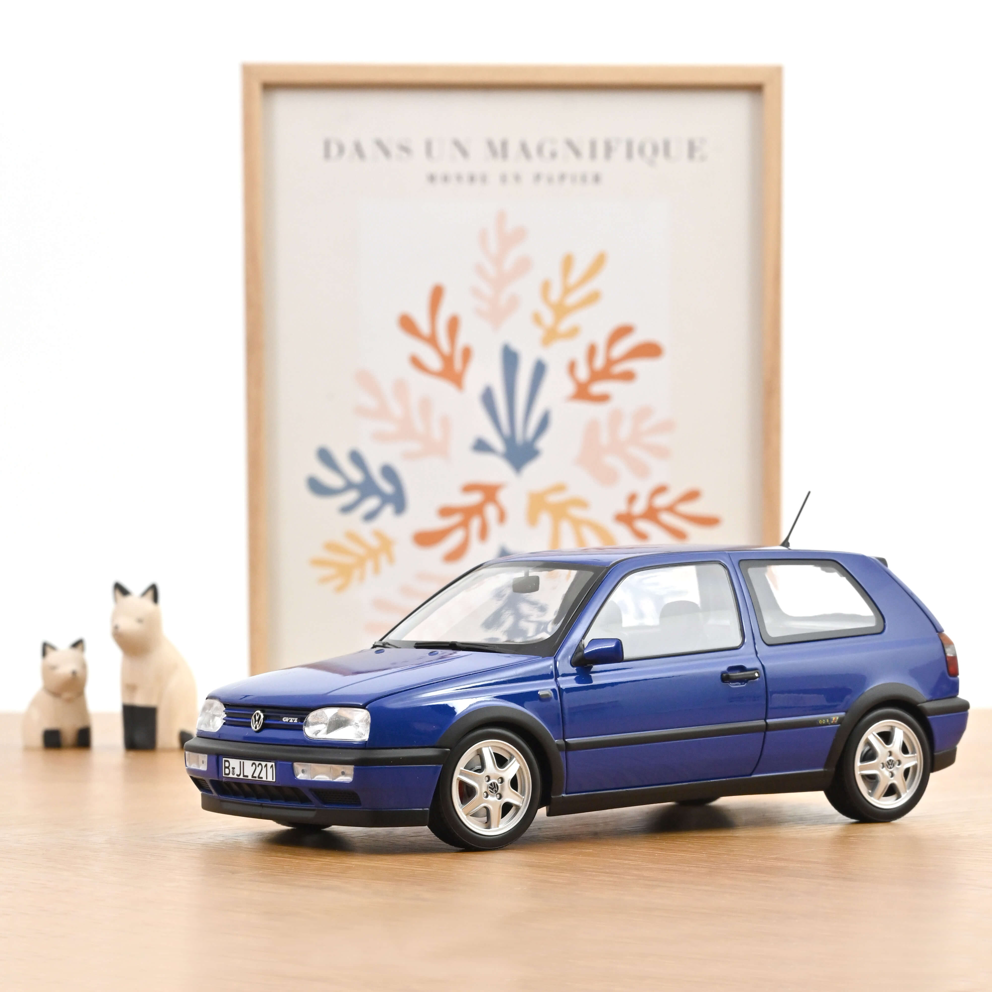 norev-vw-golf-gti-color-concept-1994-modellino-auto-1-18-blu-jazz image 1